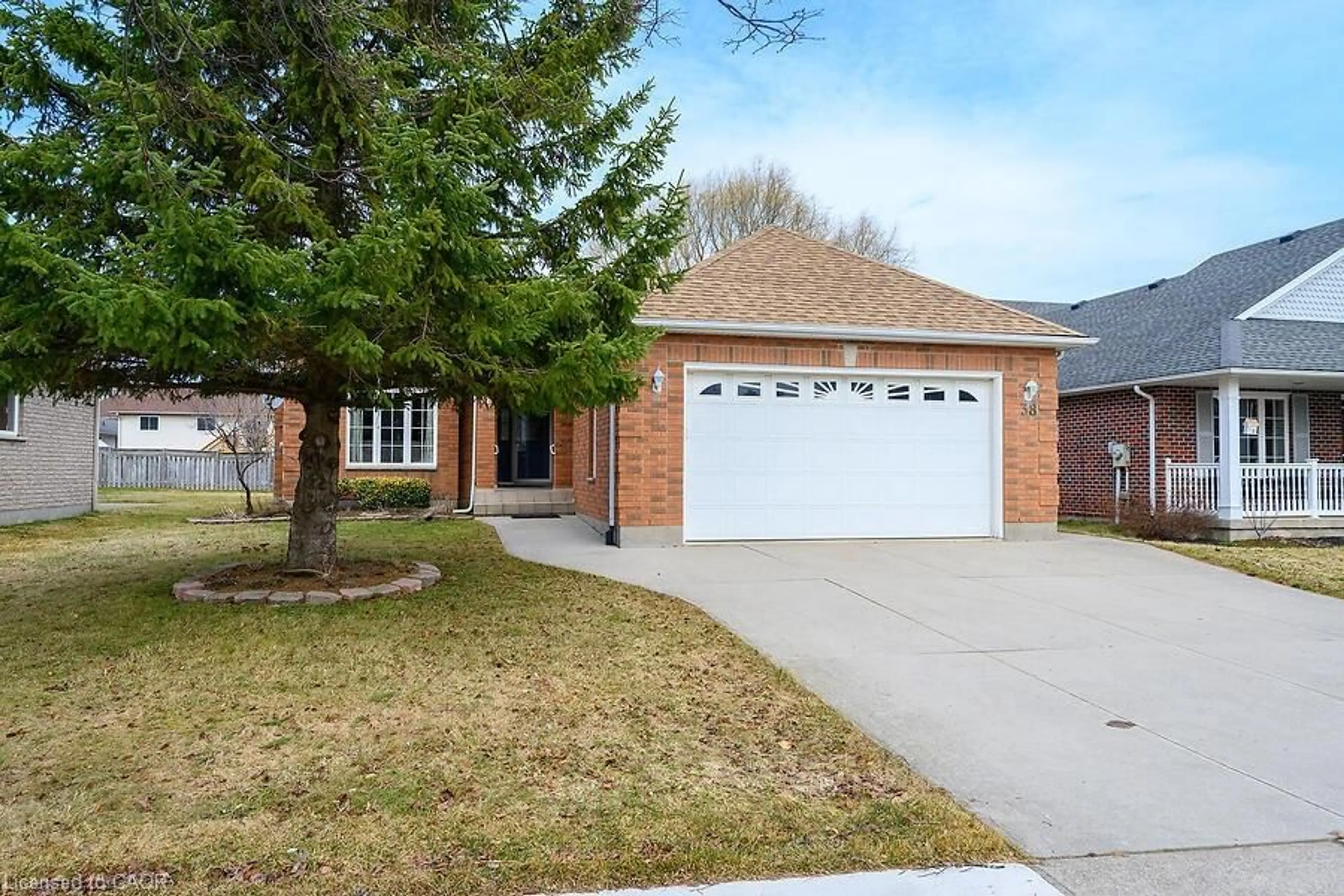 Home with brick exterior material, street for 38 Cedar Park Dr, Welland Ontario L3C 7C8
