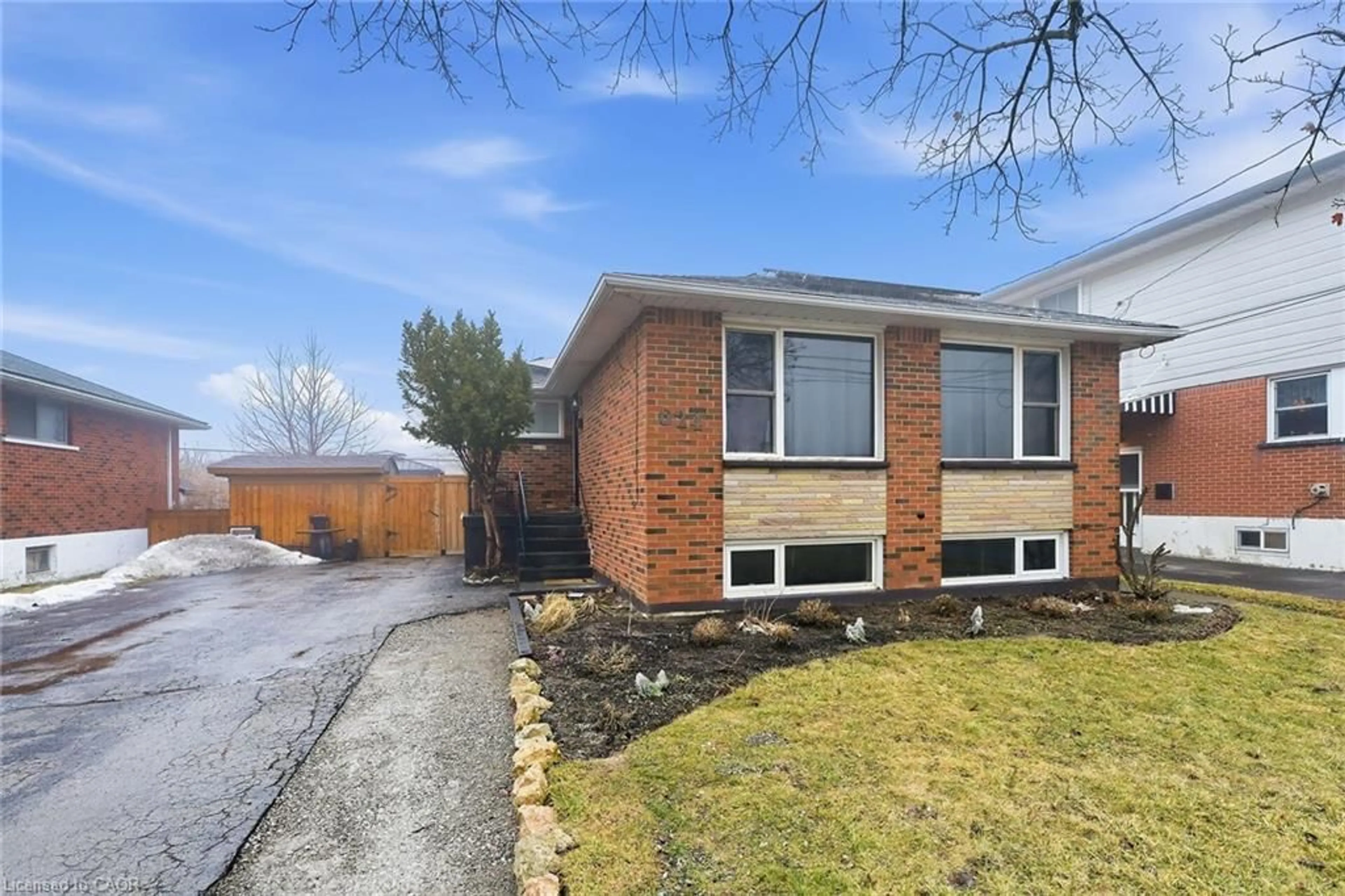 Home with brick exterior material, street for 624 Upper Ottawa St, Hamilton Ontario L8T 3T5