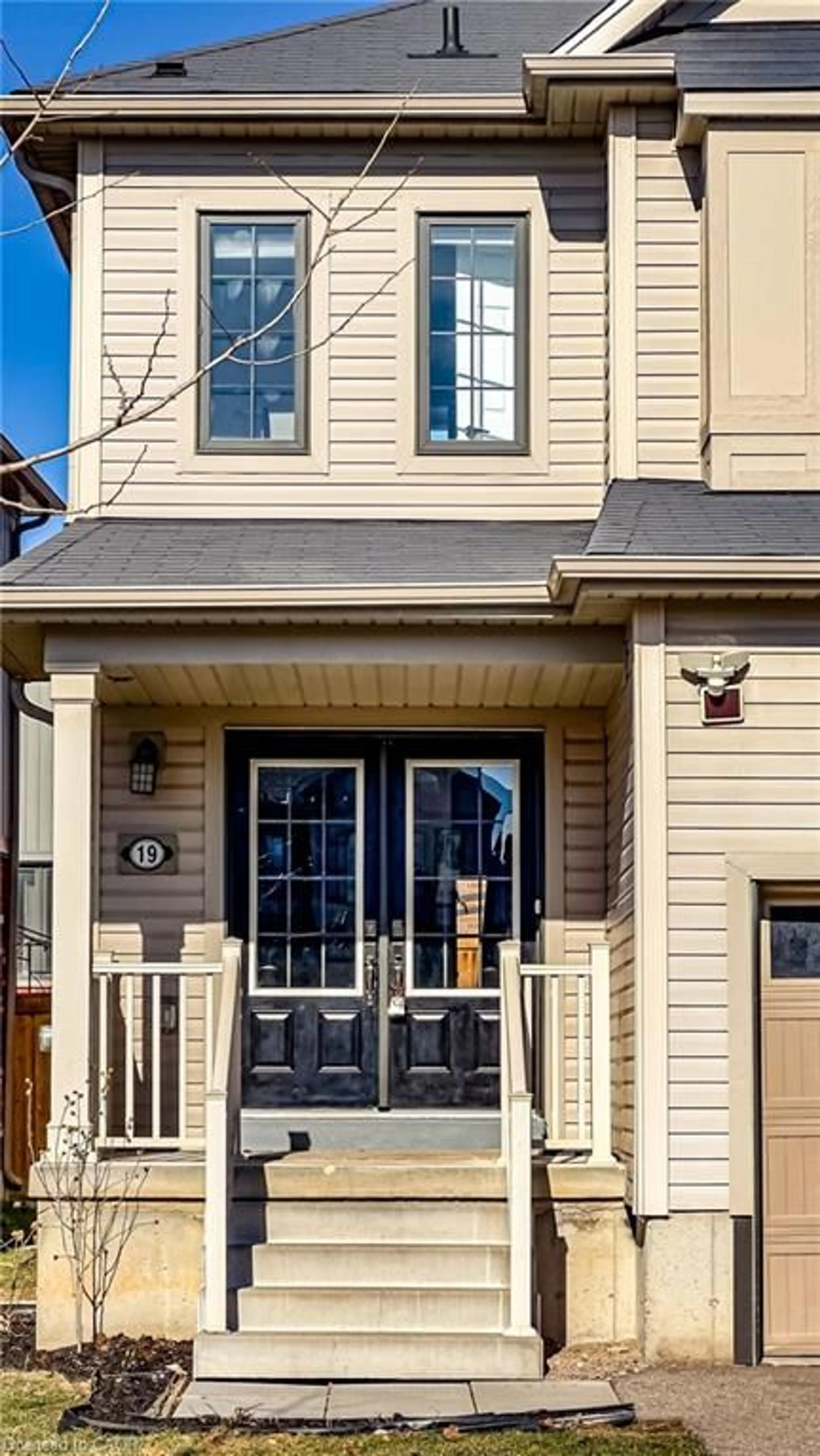 Unknown for 19 Cromarty Ave, Caledonia Ontario N3W 0B6