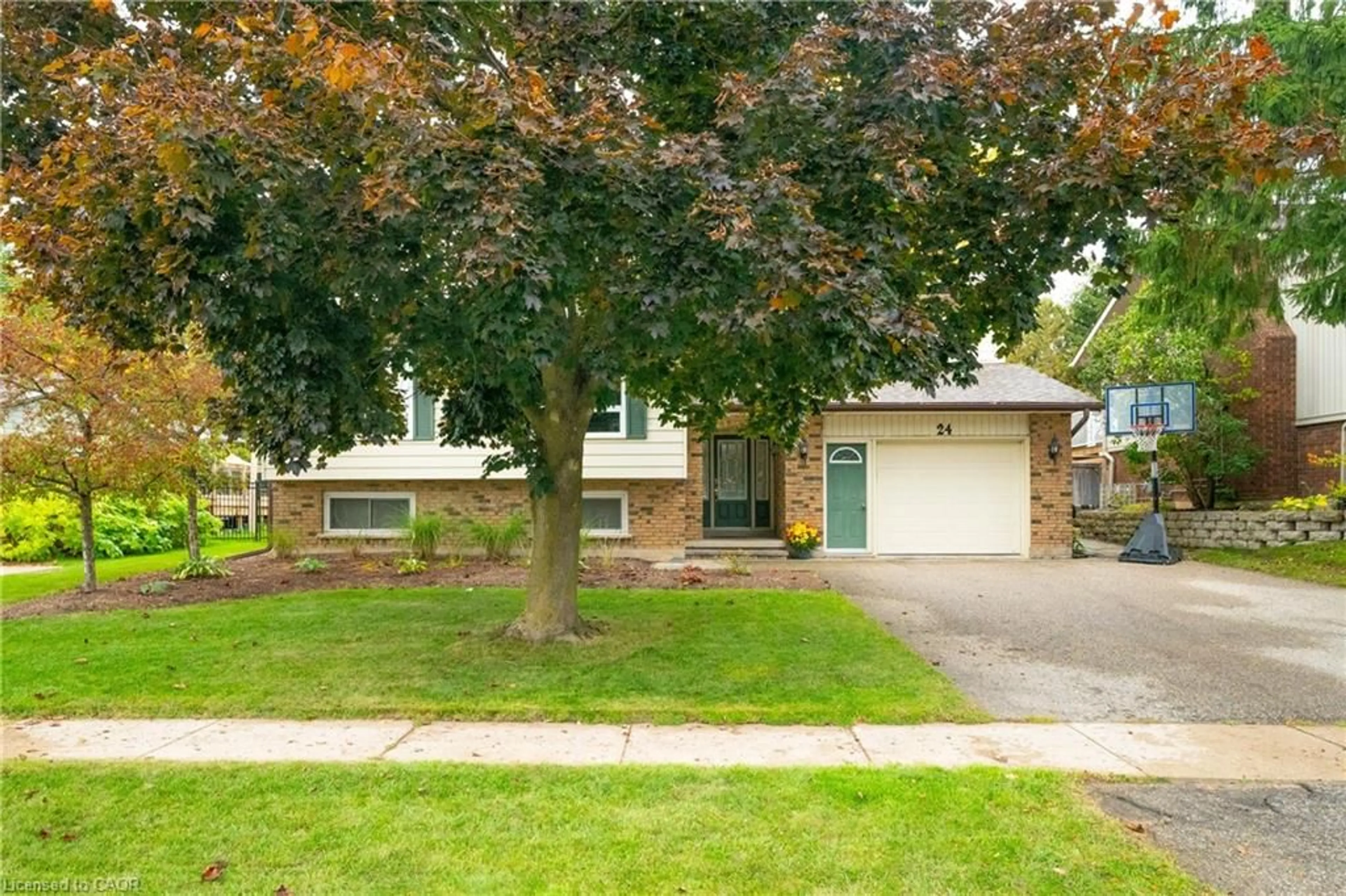 Unknown for 24 Pintail Dr, Elmira Ontario N3B 3C4