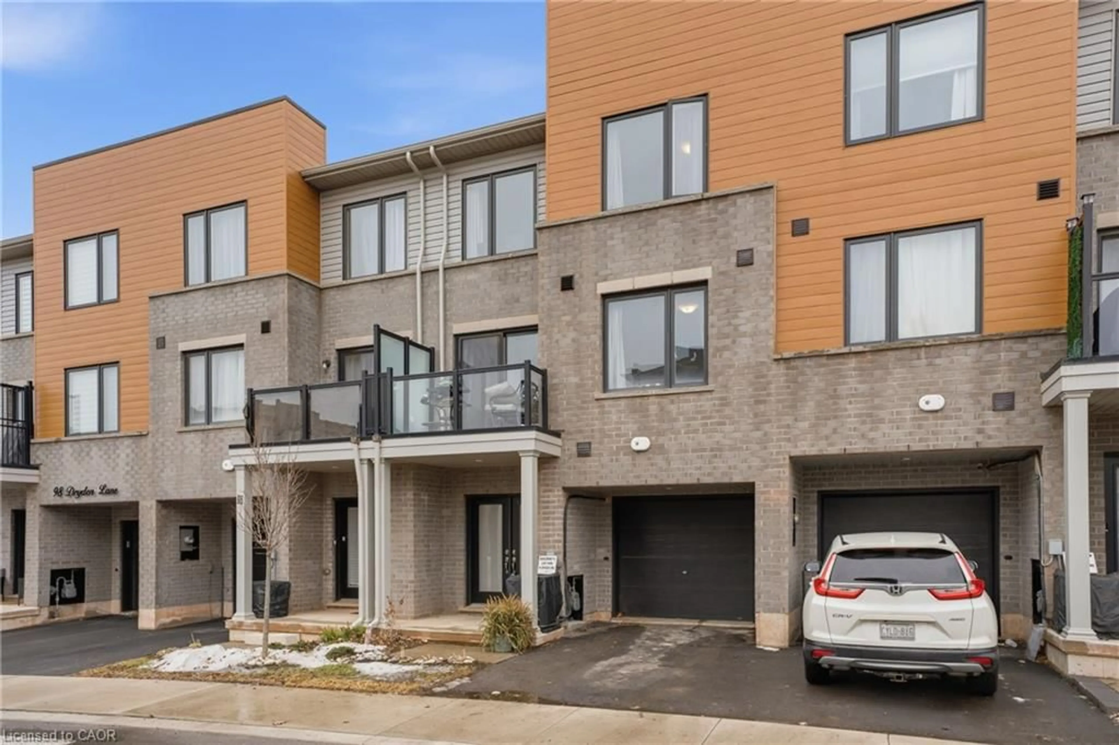 A pic from outside/outdoor area/front of a property/back of a property/a pic from drone, street for 94 Dryden Lane, Hamilton Ontario L8H 0B6