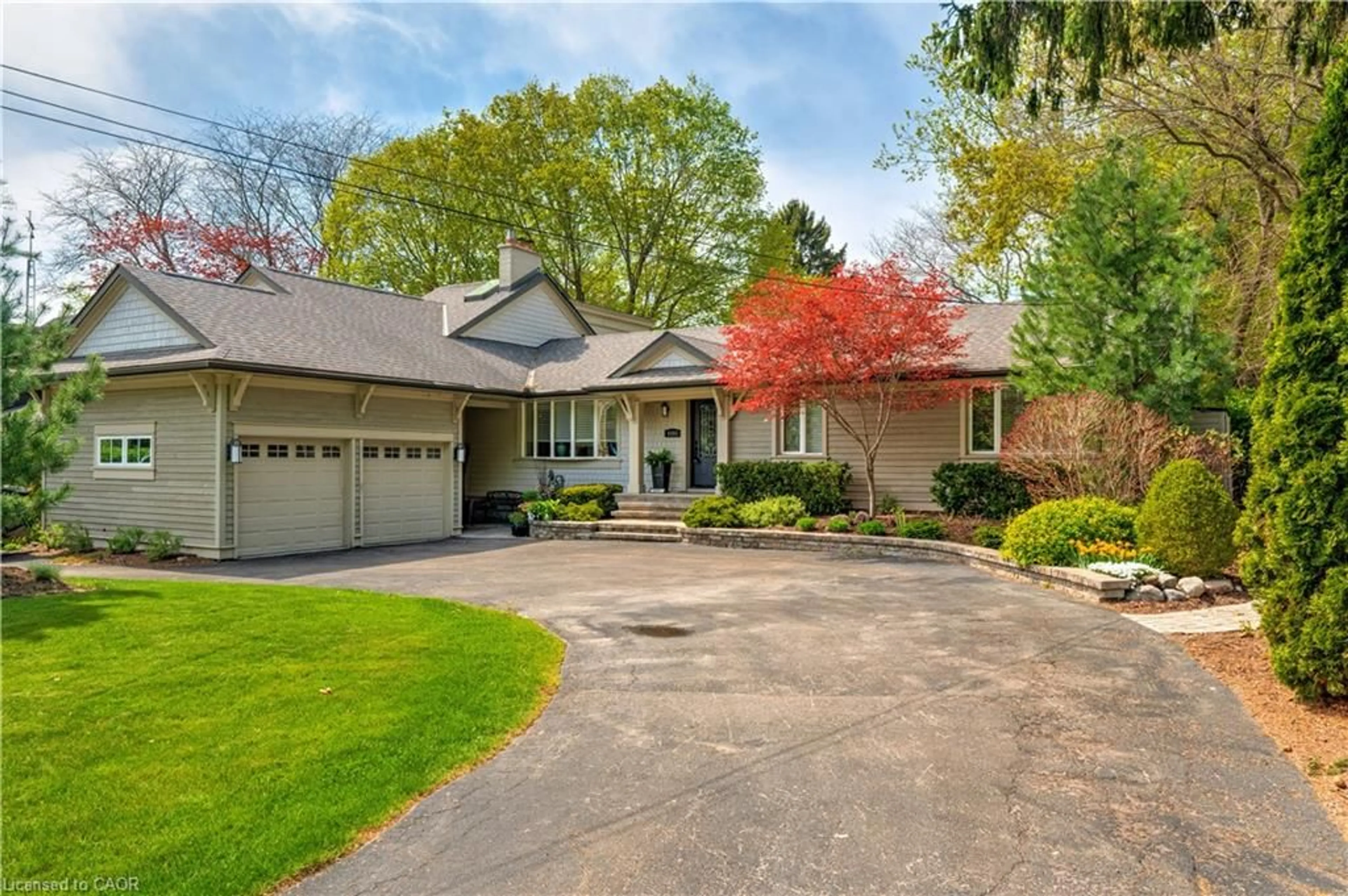 Home with brick exterior material, street for 4391 Lakeshore Rd, Burlington Ontario L7L 1B3