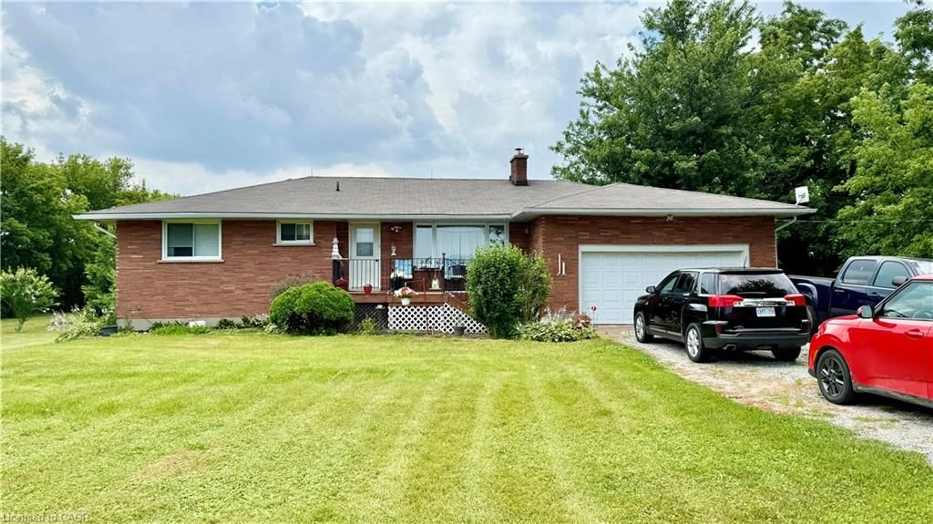 Home with brick exterior material, street for 1665 Cockshutt Rd, Waterford Ontario N0E 1Y0