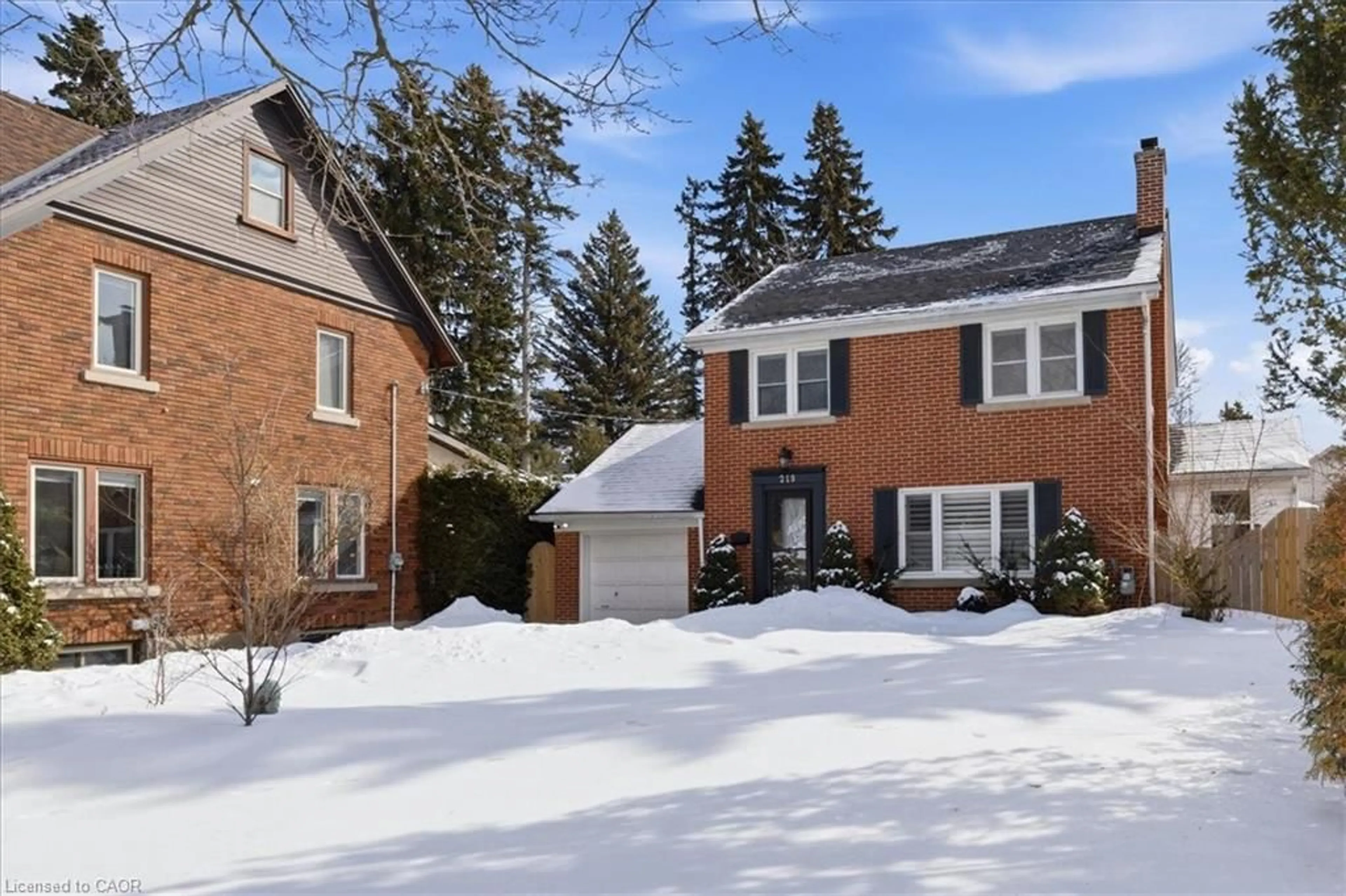 Home with brick exterior material, street for 219 Union Blvd, Kitchener Ontario N2M 2S7