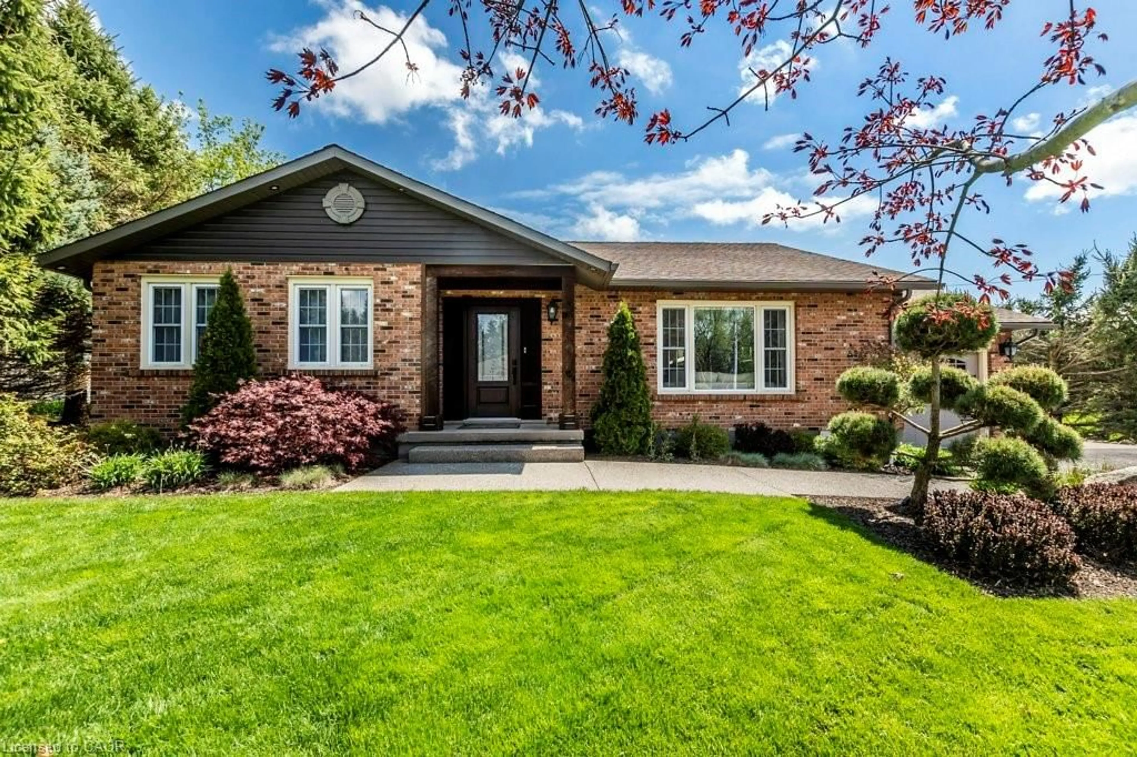 Home with brick exterior material, street for 1191 Sunset Dr, Pelham Ontario L0S 1C0