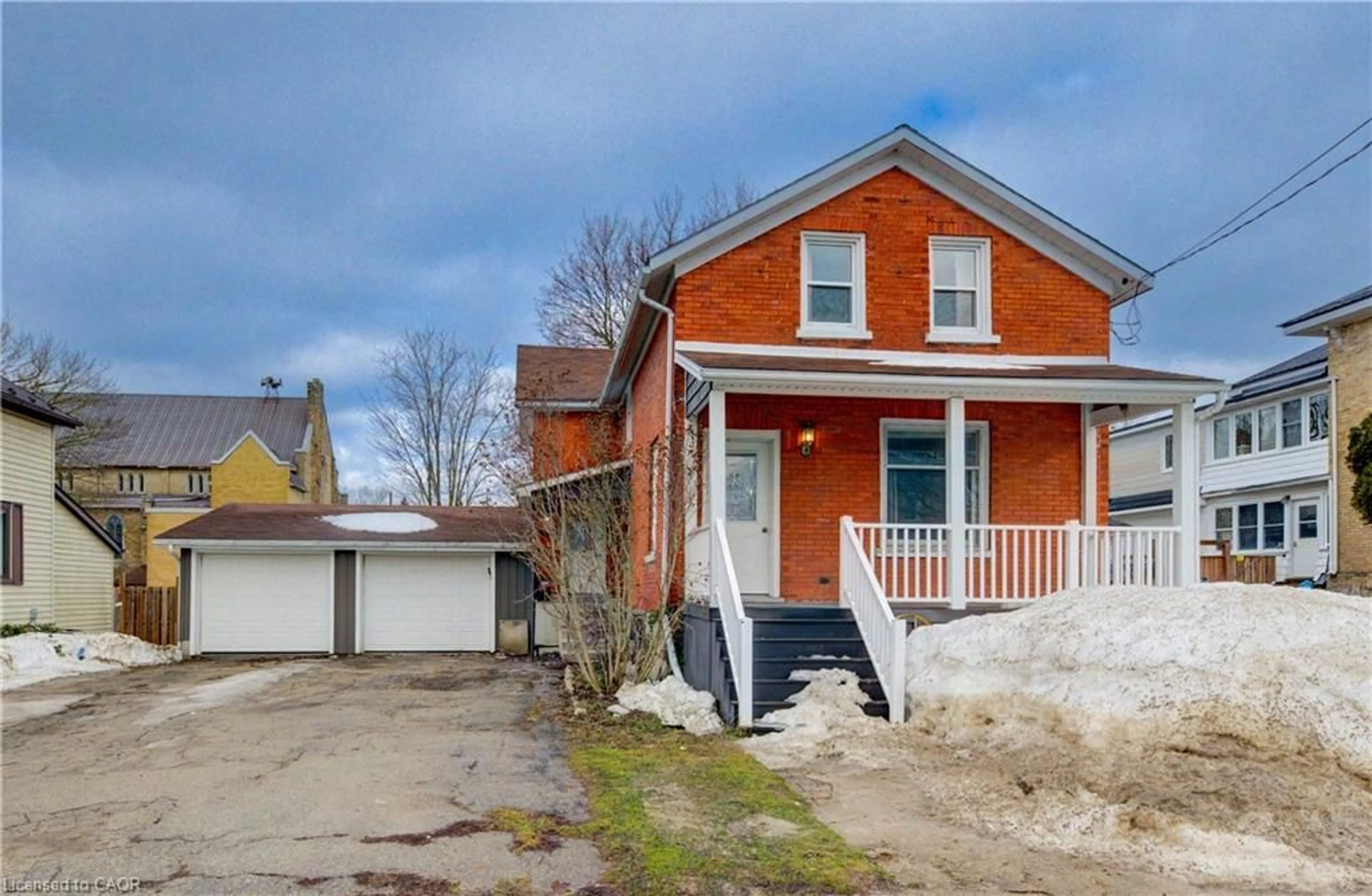 Home with brick exterior material, street for 255 Livingstone Ave, Listowel Ontario N4W 1P8