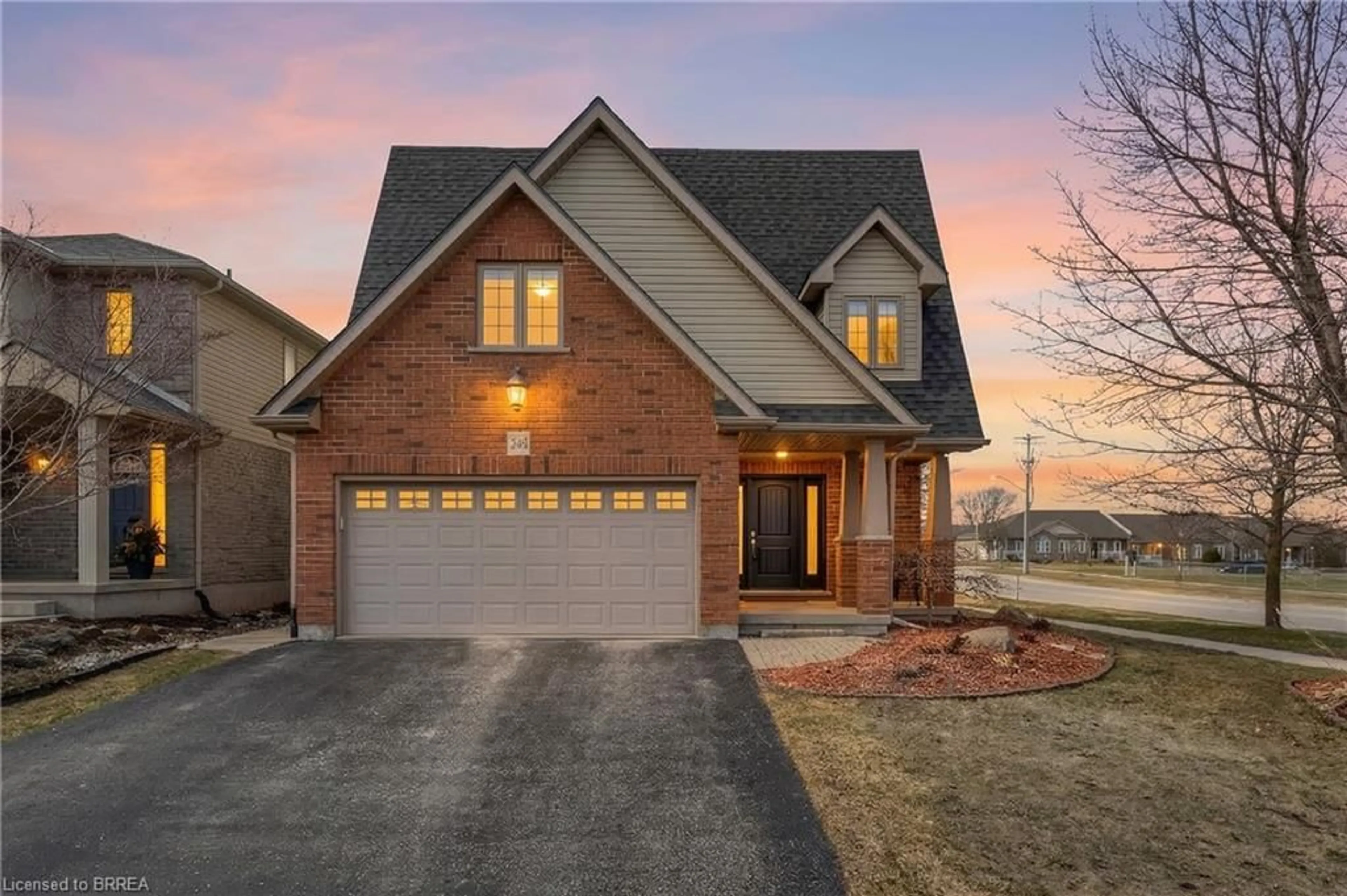 Home with brick exterior material, street for 783 Stonegate Dr, Woodstock Ontario N4V 1H5