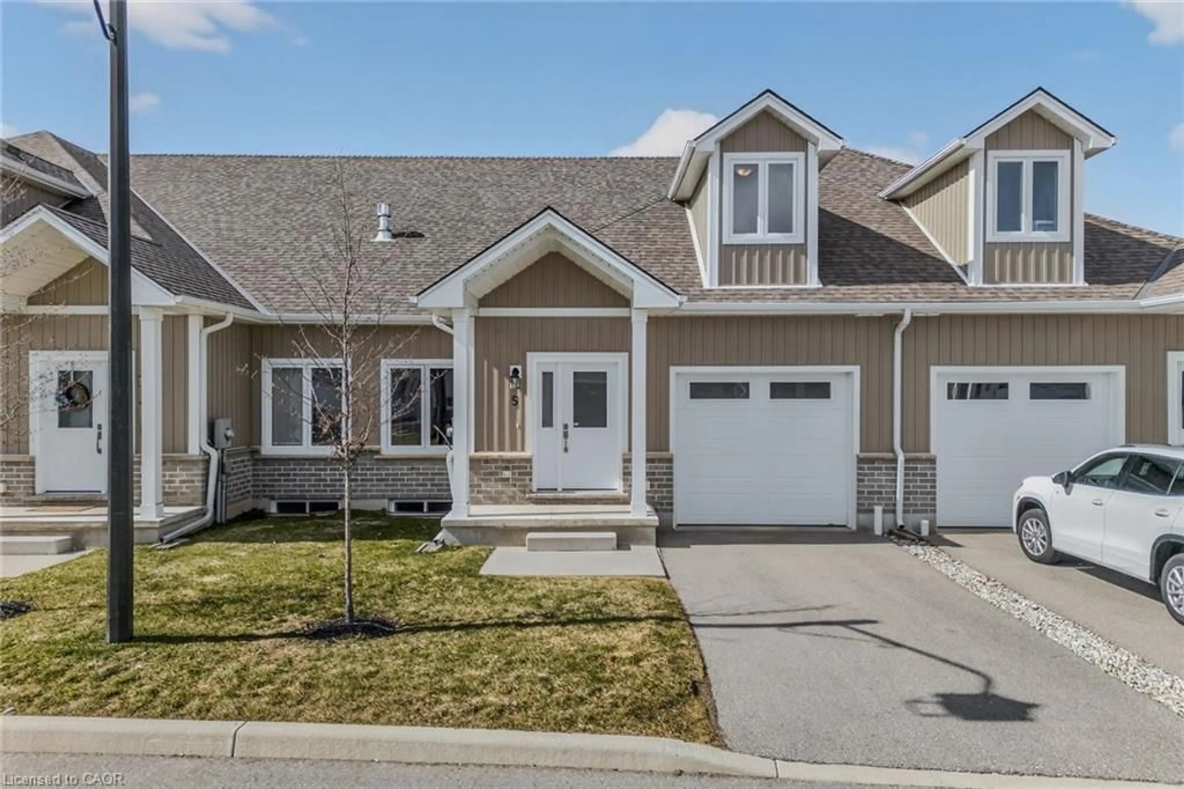 Home with vinyl exterior material, street for 744 Nelson St #5, Port Dover Ontario N0A 1N0