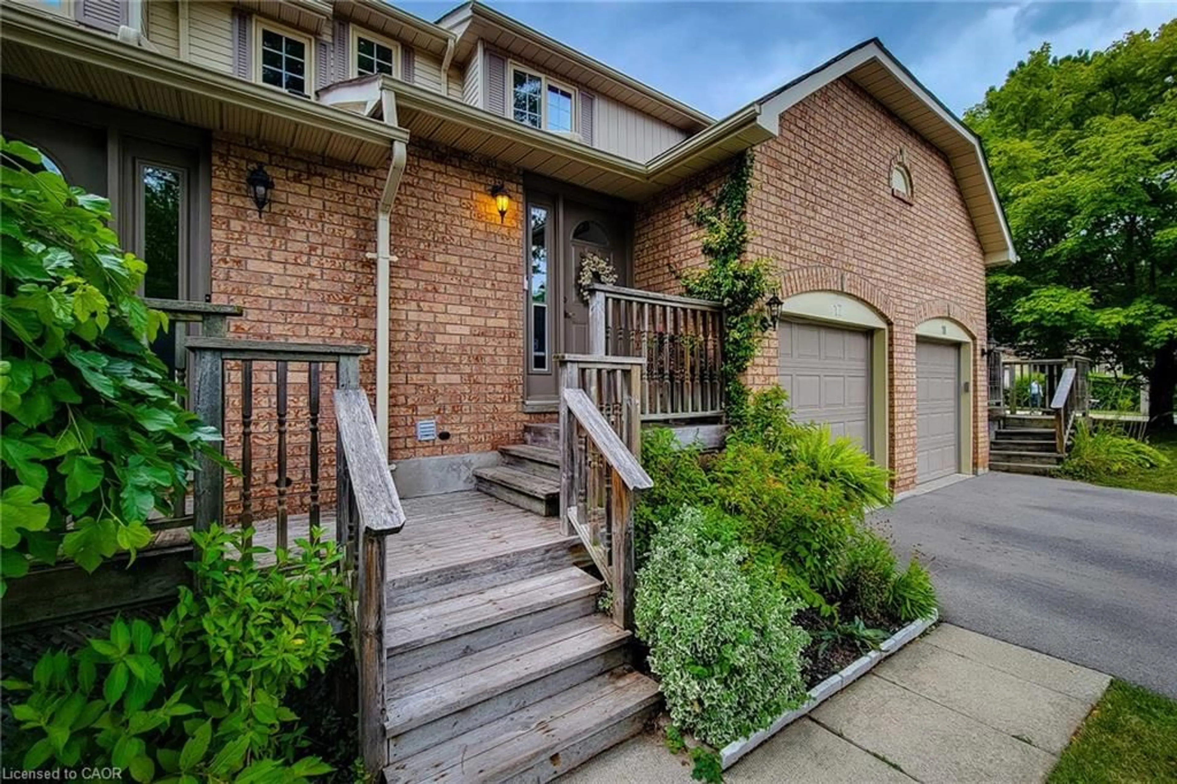 Home with brick exterior material, street for 79 Braeheid Ave #17, Waterdown Ontario L8B 0C6