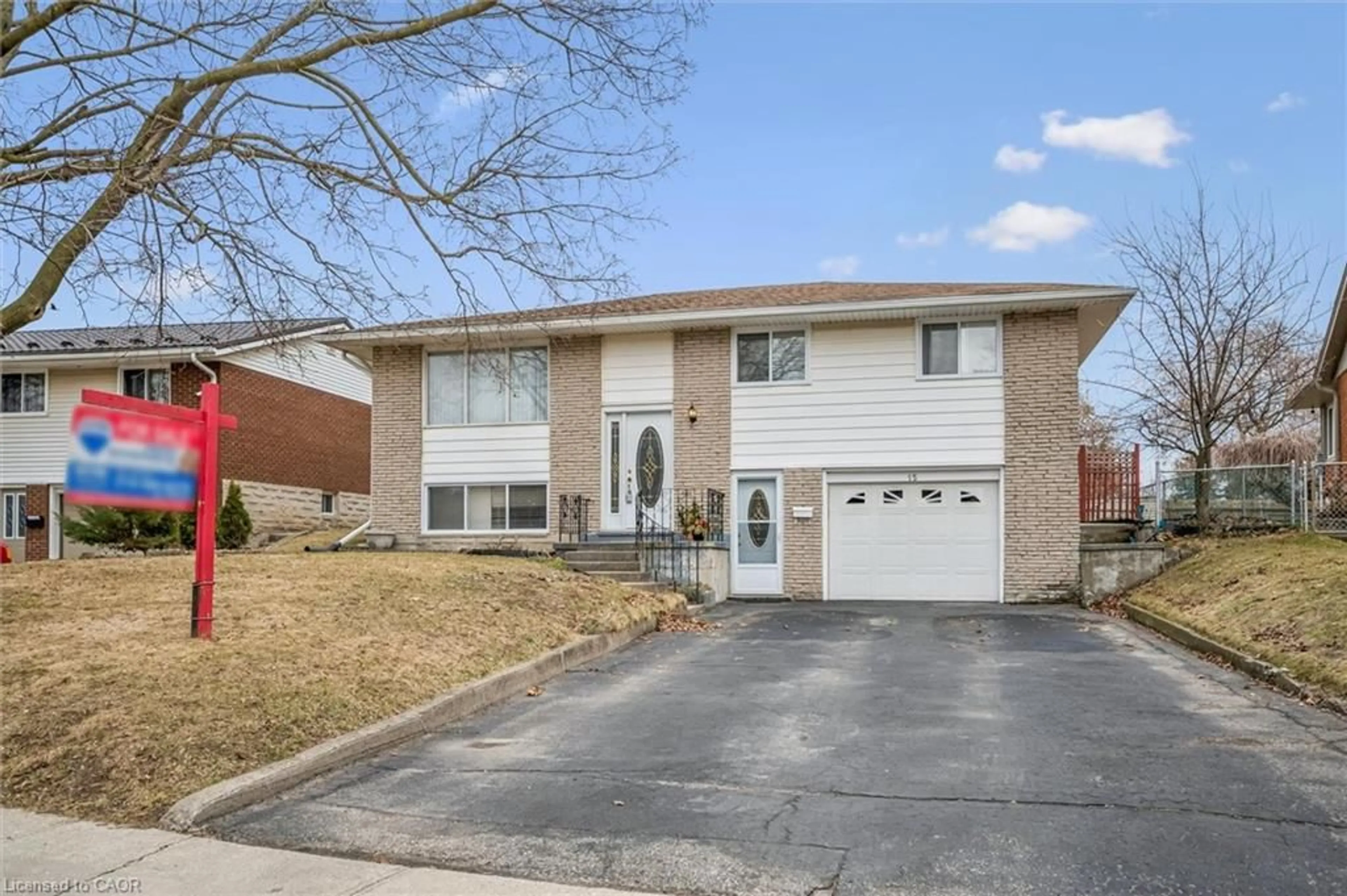 Home with brick exterior material, street for 15 Wedgewood Dr, Cambridge Ontario N1S 2A8