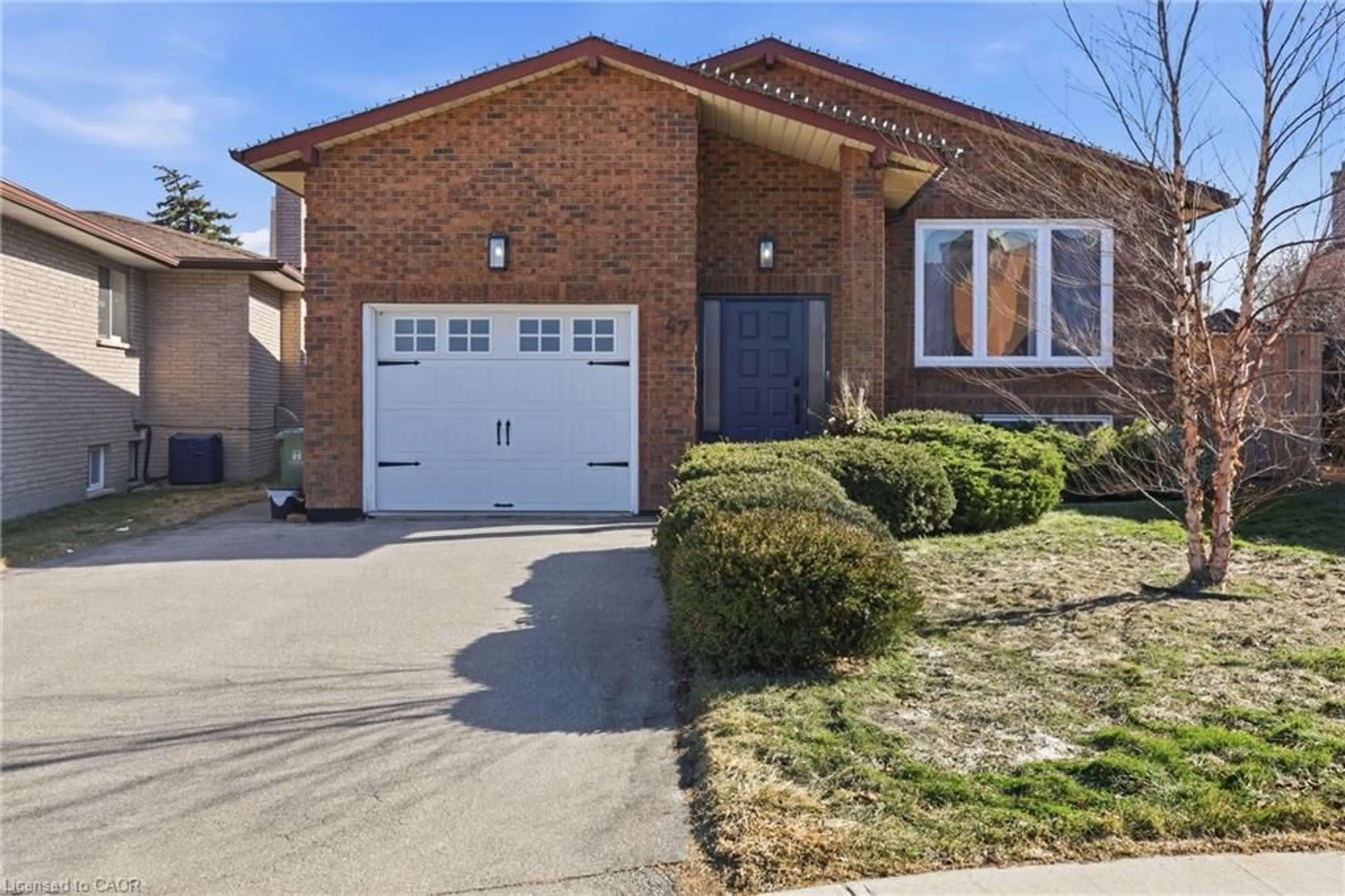 Home with brick exterior material, street for 47 Lisgar Crt, Hamilton Ontario L8T 4Y4