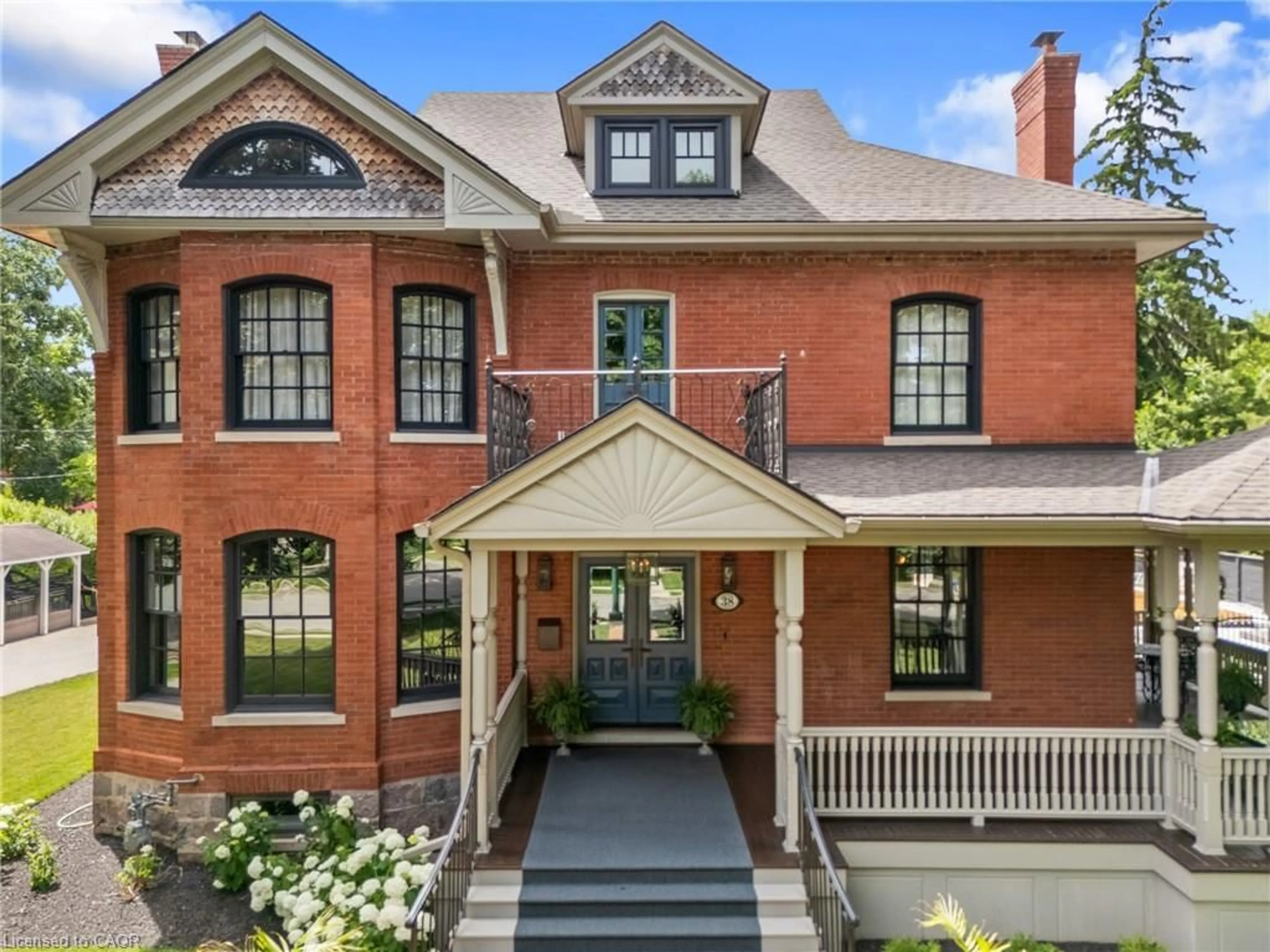 Home with brick exterior material, street for 38 Lansdowne Rd, Cambridge Ontario N1S 2S9