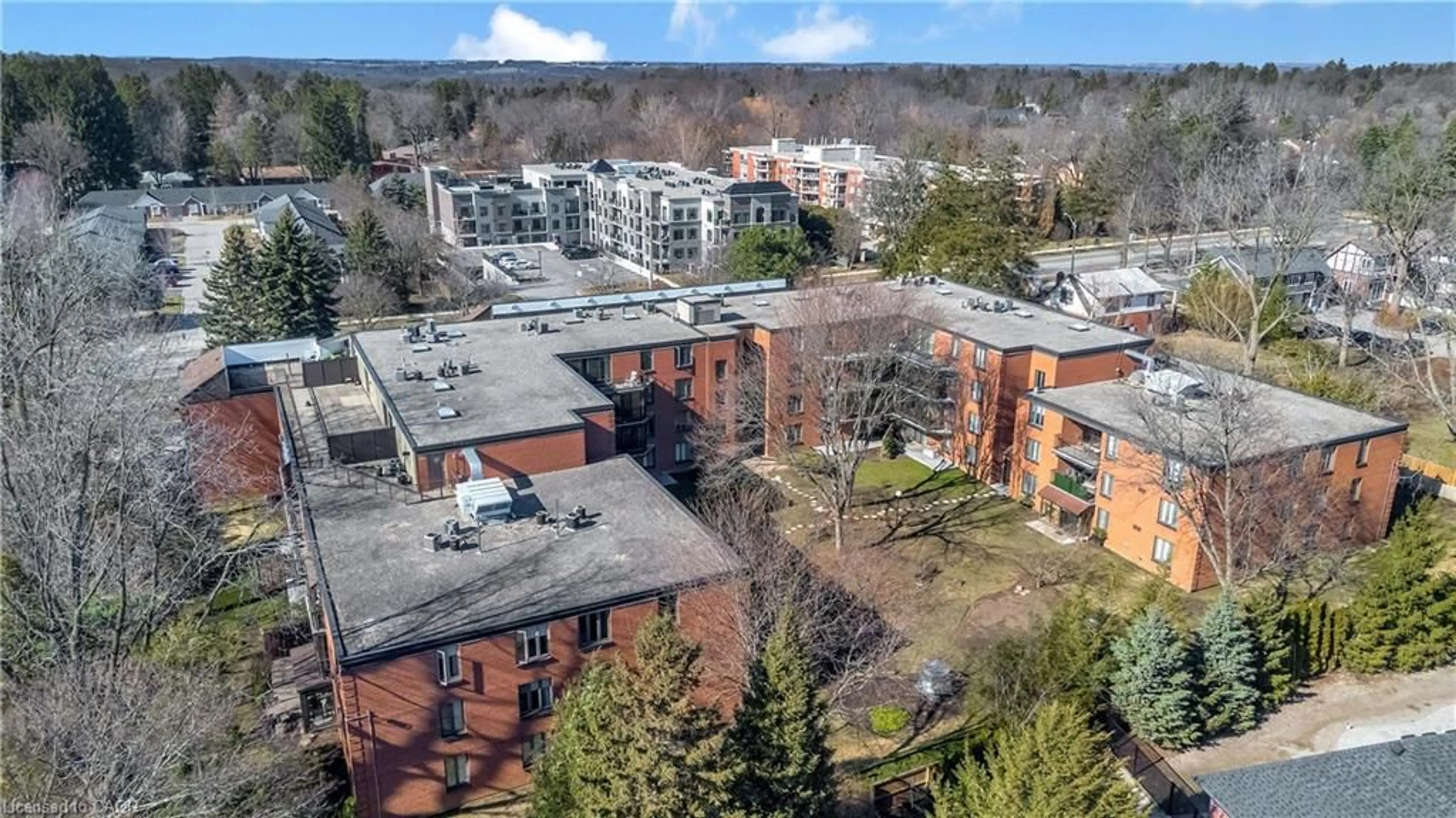 A pic from outside/outdoor area/front of a property/back of a property/a pic from drone, city buildings view from balcony for 150 Wilson St #308, Ancaster Ontario L9G 4E7