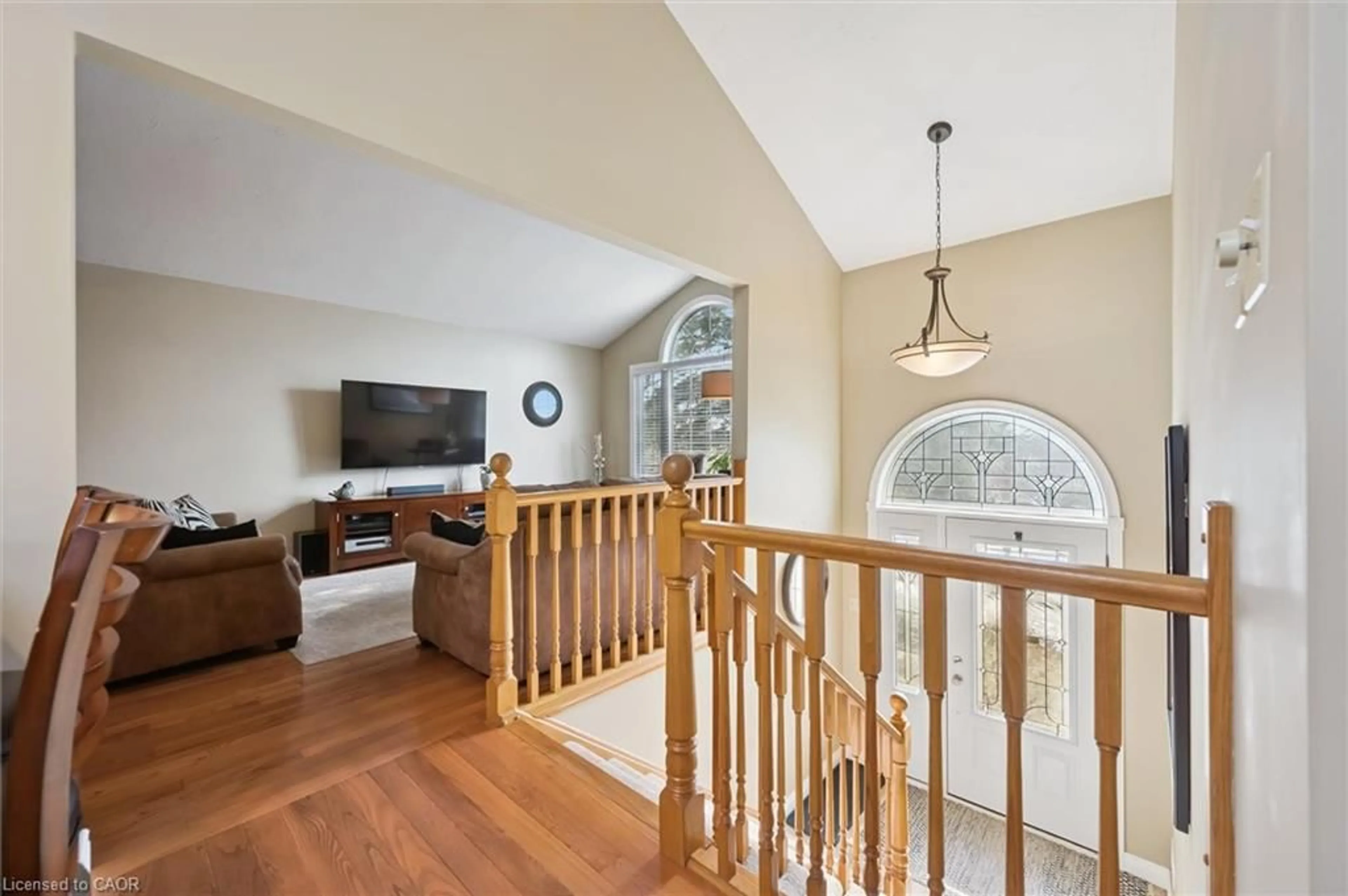 Indoor foyer for 278 Colborne St, Elora Ontario N0B 1S0