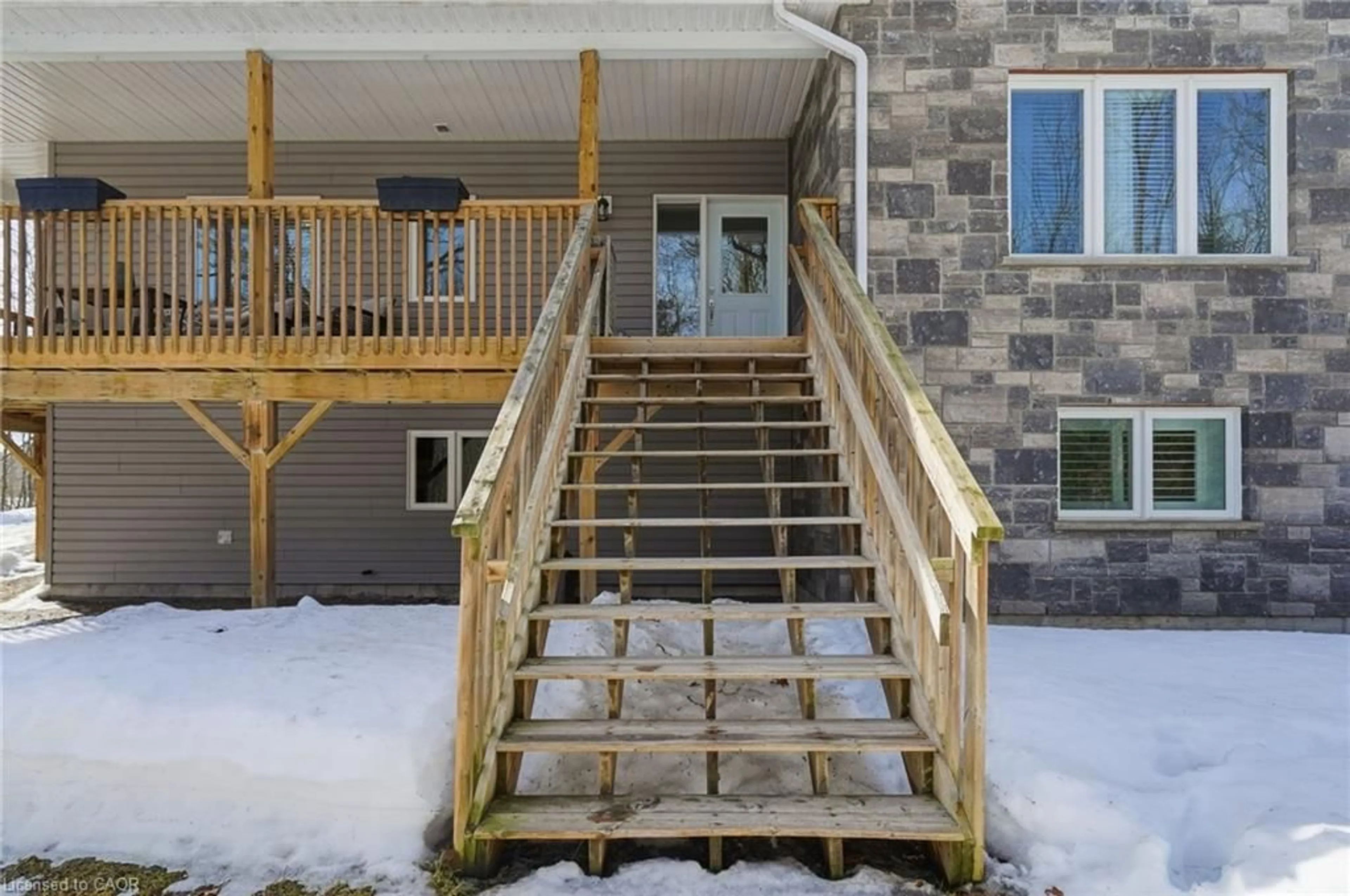 Stairs for 2516 Irish Line, Coldwater Ontario L0K 1E0