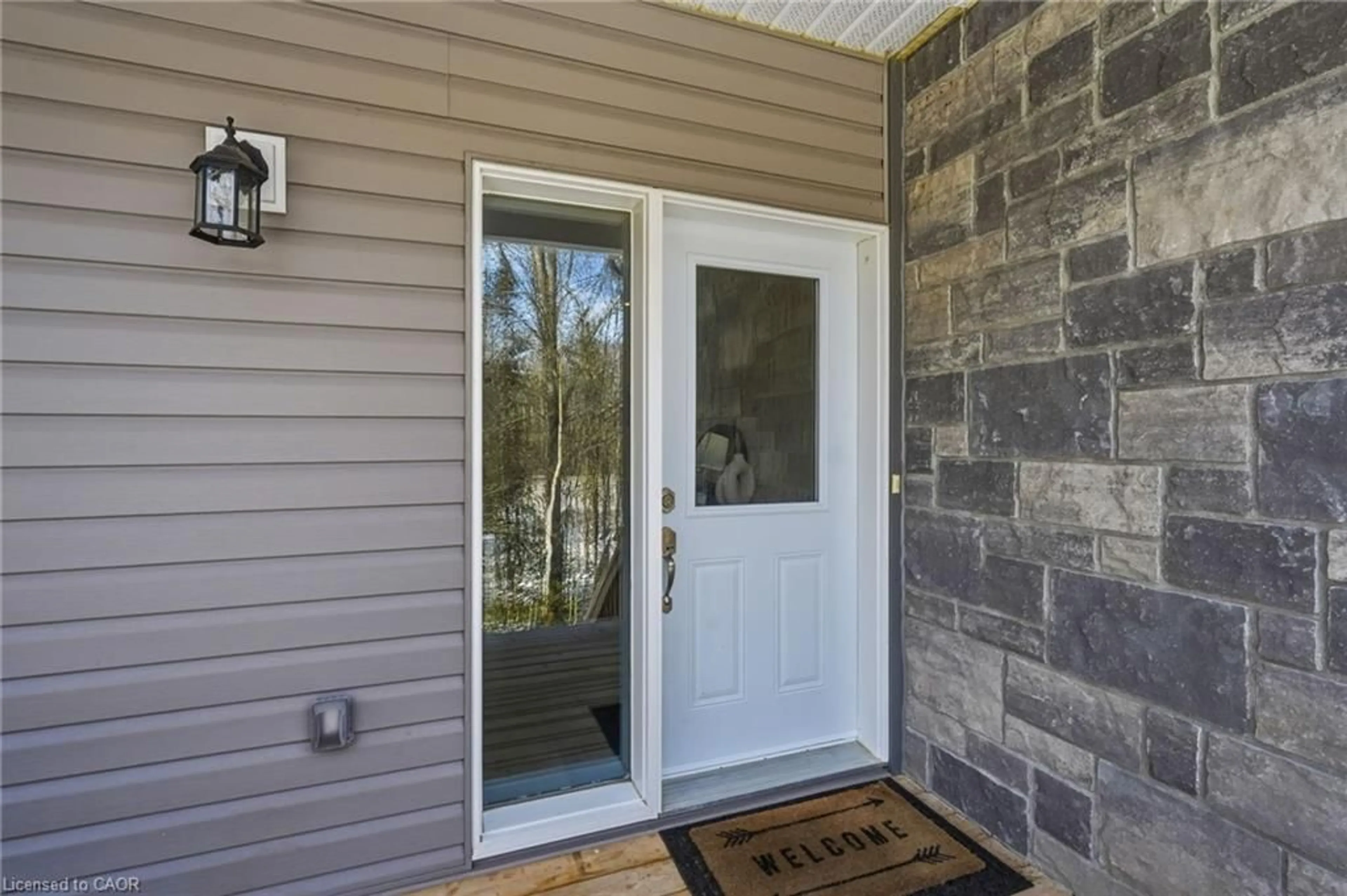 Indoor entryway for 2516 Irish Line, Coldwater Ontario L0K 1E0