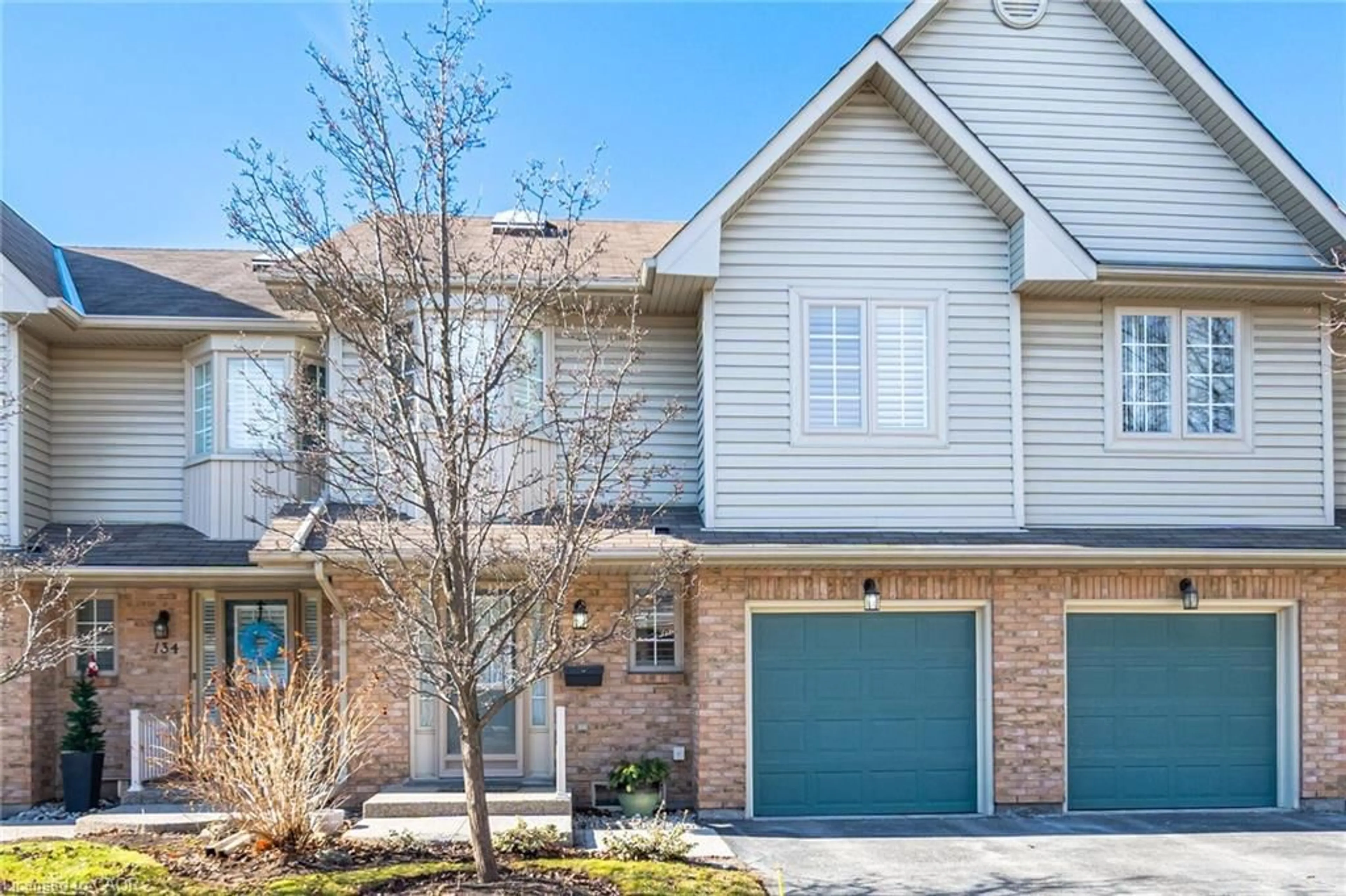 Home with brick exterior material, street for 3333 New St #135, Burlington Ontario L7N 1N1