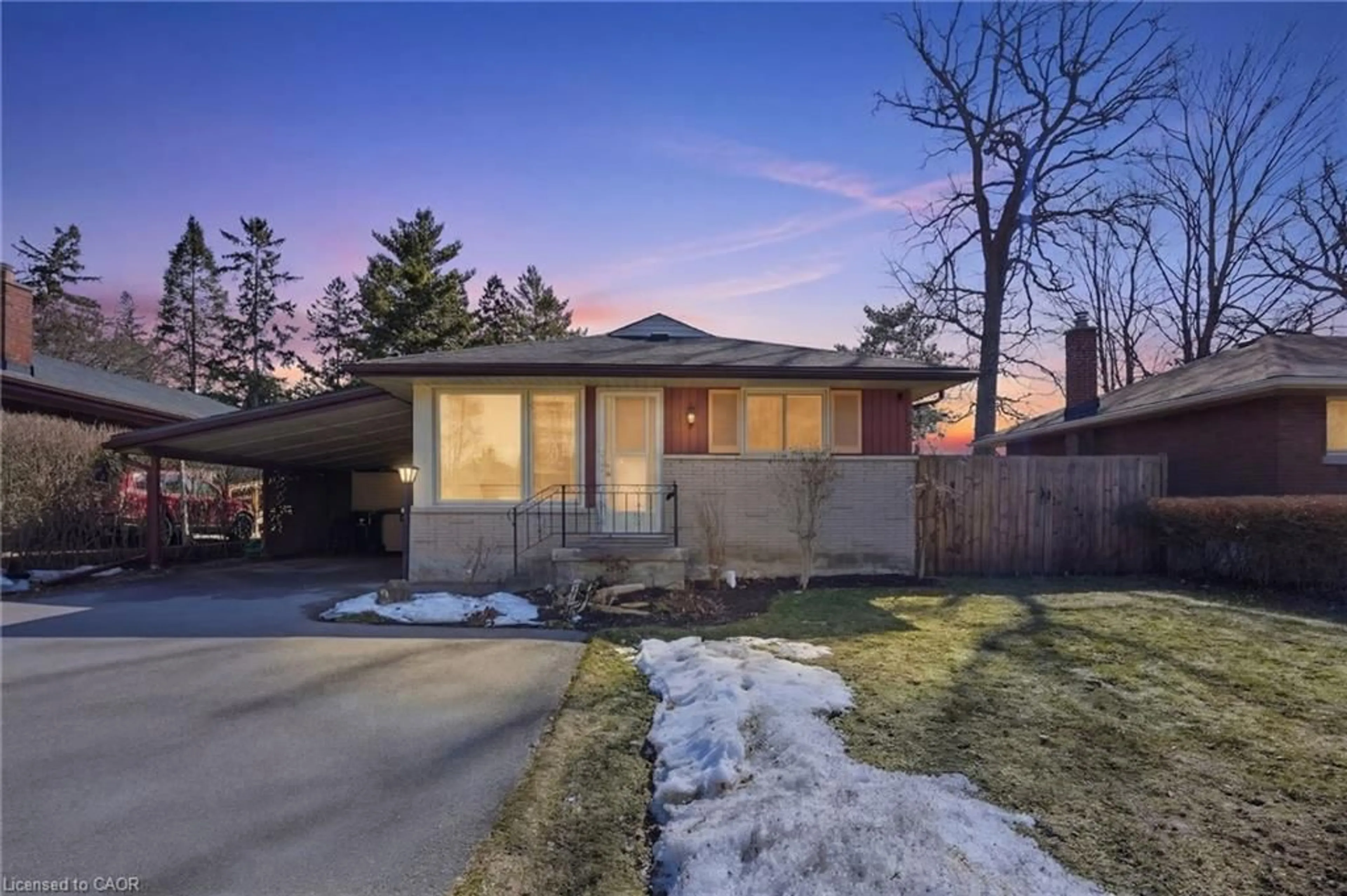 Unknown for 11 Alison Ave, Cambridge Ontario N1R 1M8