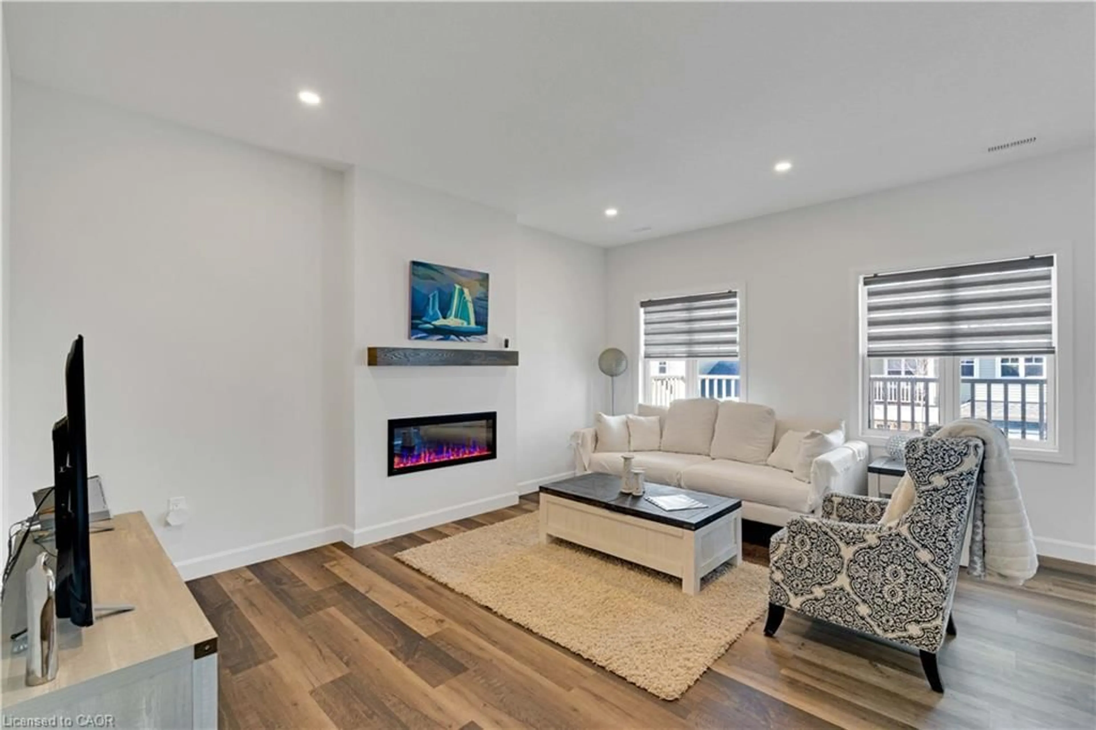 Living room with furniture, unknown for 9B Shores Lane, Crystal Beach Ontario L0S 1B0