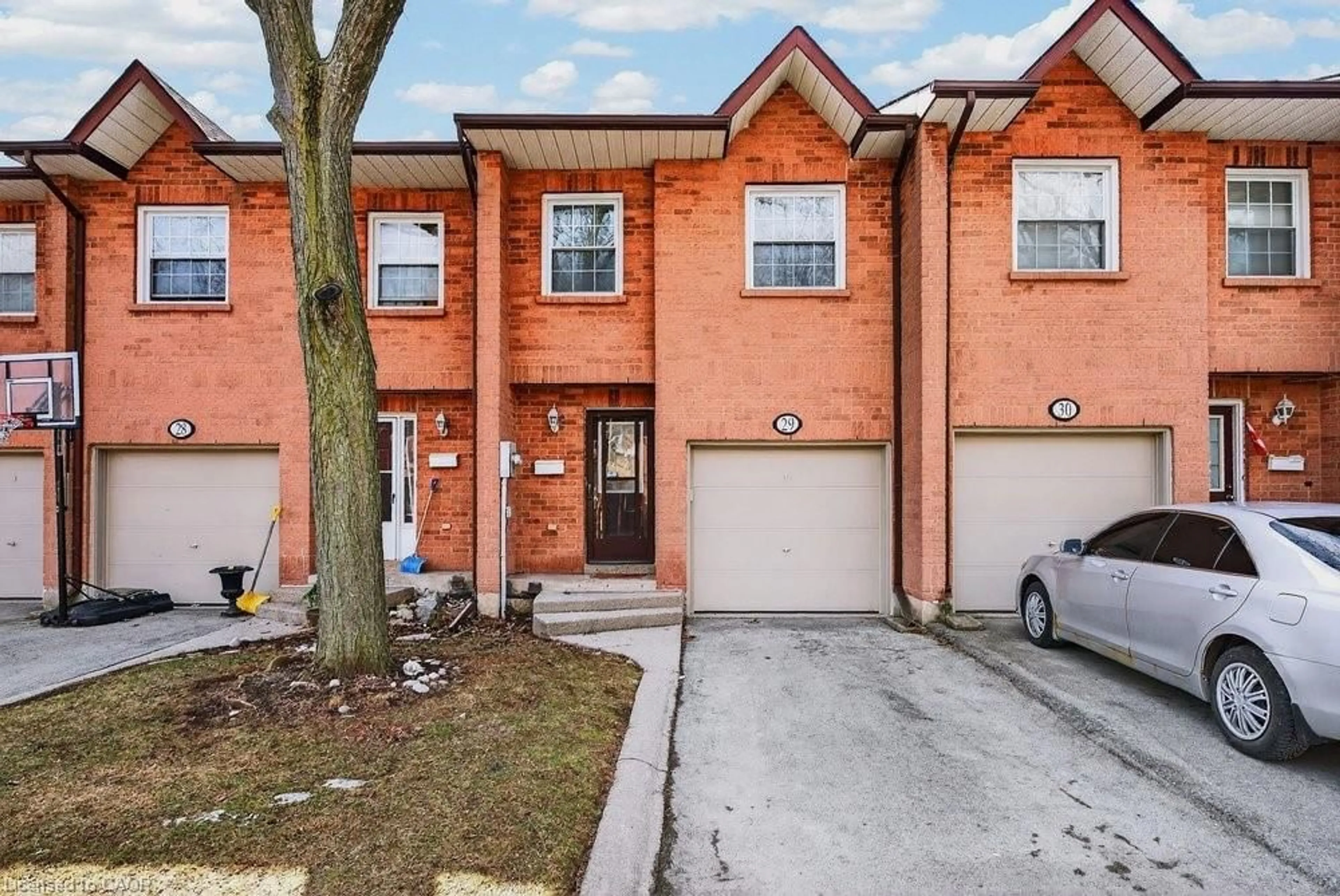Home with brick exterior material, street for 2004 Glenada Cres #29, Oakville Ontario L6H 5P5
