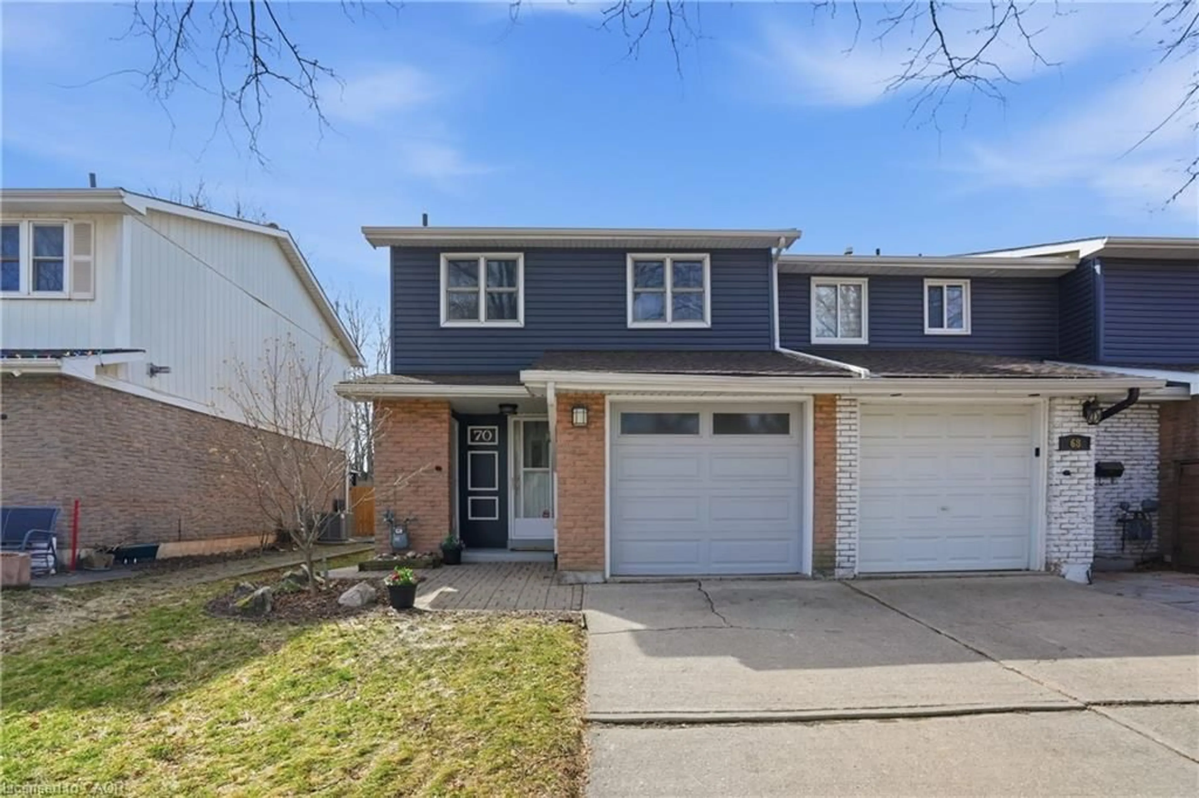 Home with vinyl exterior material, street for 70 Gledhill Cres, Hamilton Ontario L9C 6H4