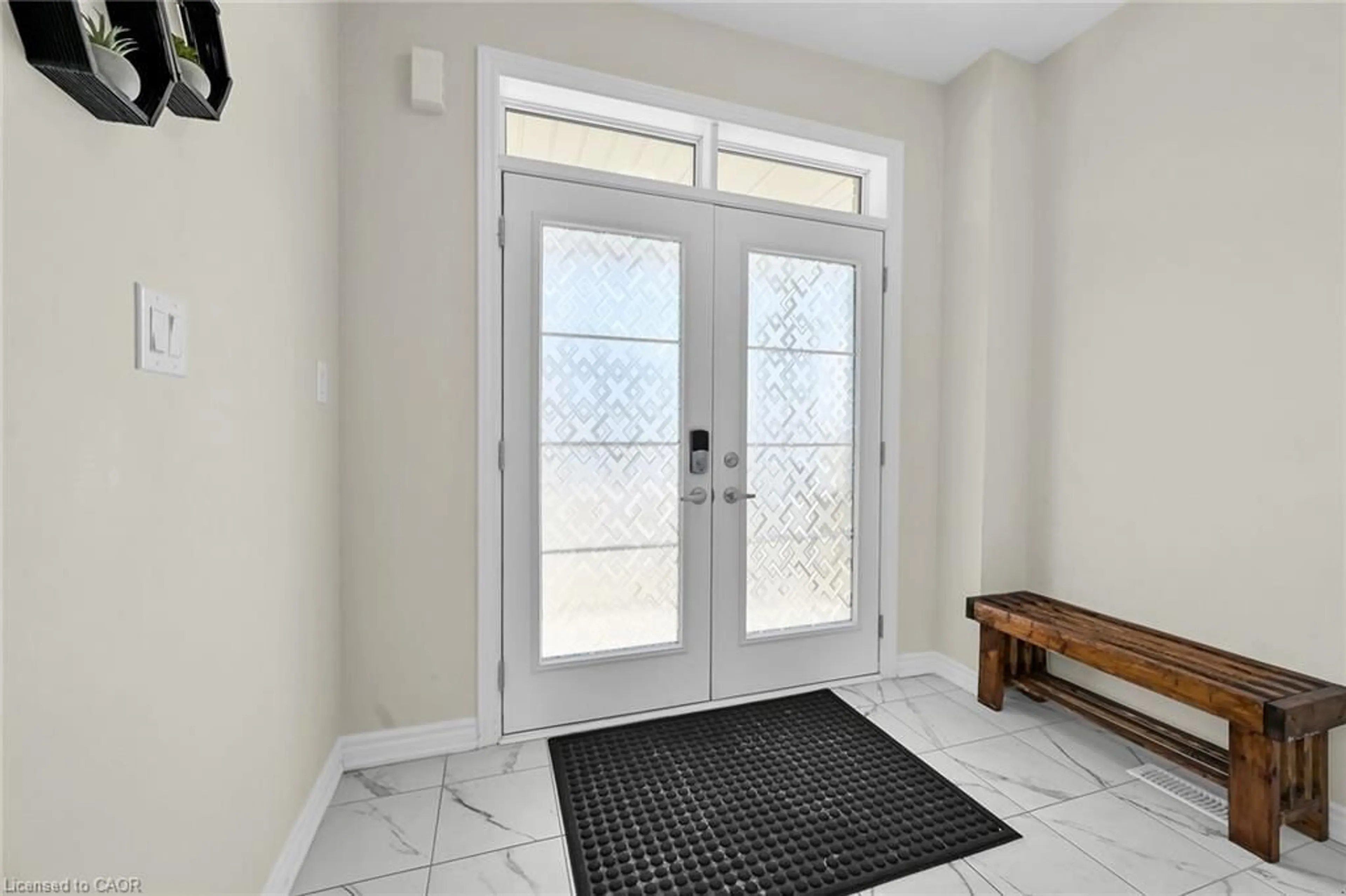 Indoor entryway for 5 Owl Lane, Caledonia Ontario N3W 0G4