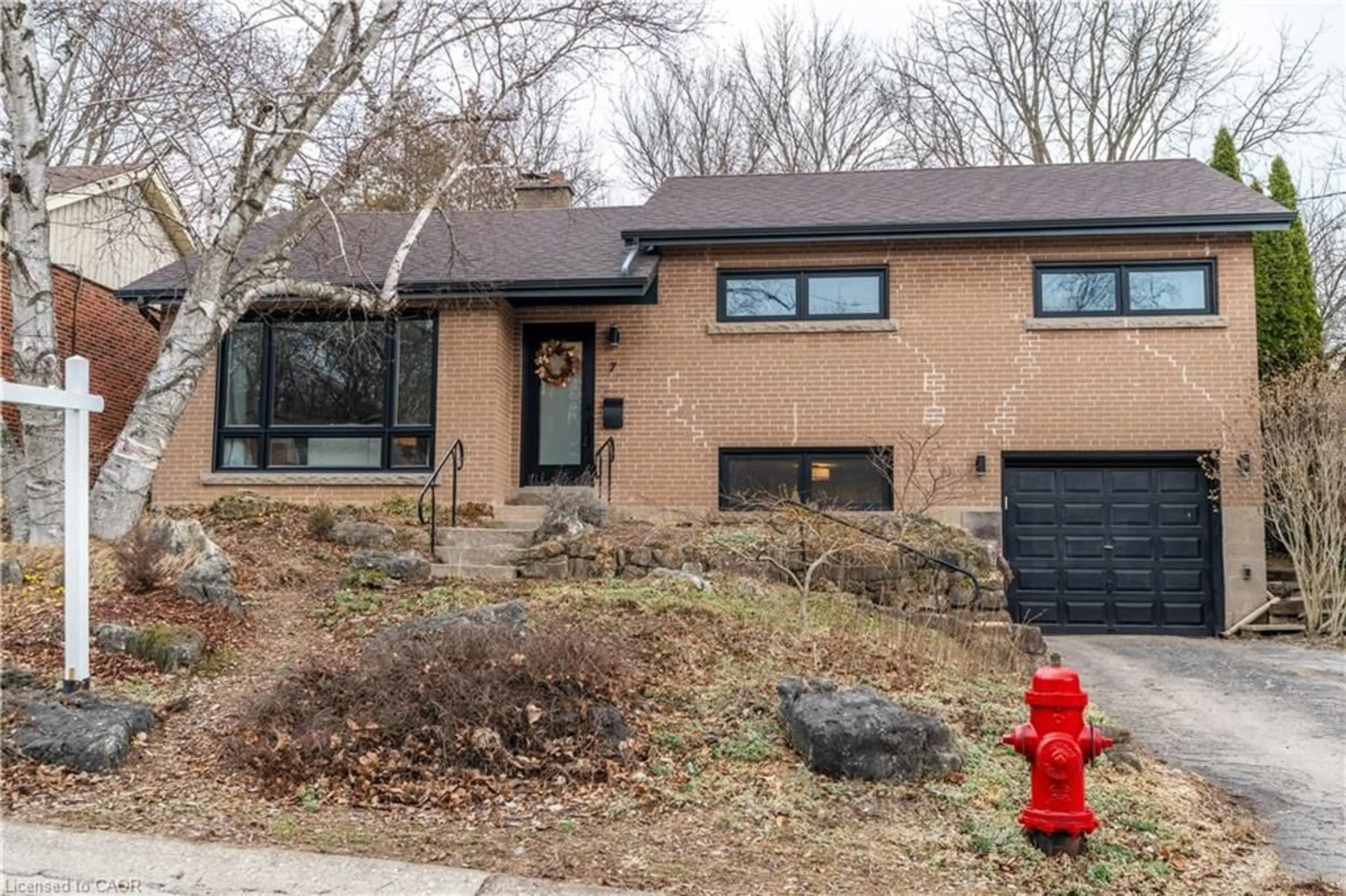 Home with brick exterior material, street for 7 Glenmorris Dr, Hamilton Ontario L9H 1S5