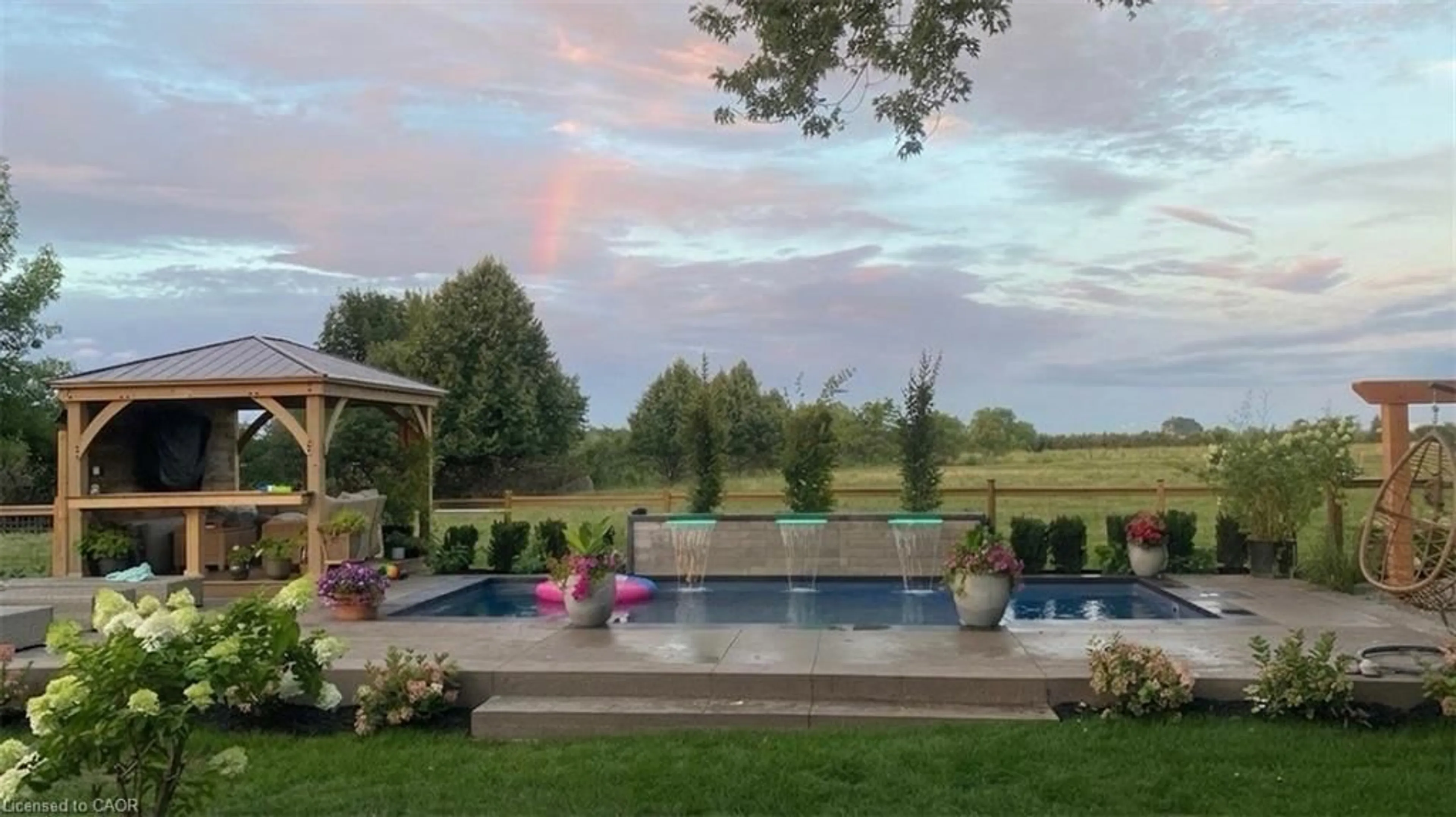 Pool for 4019 19th St, Jordan Station Ontario L0R 1S0