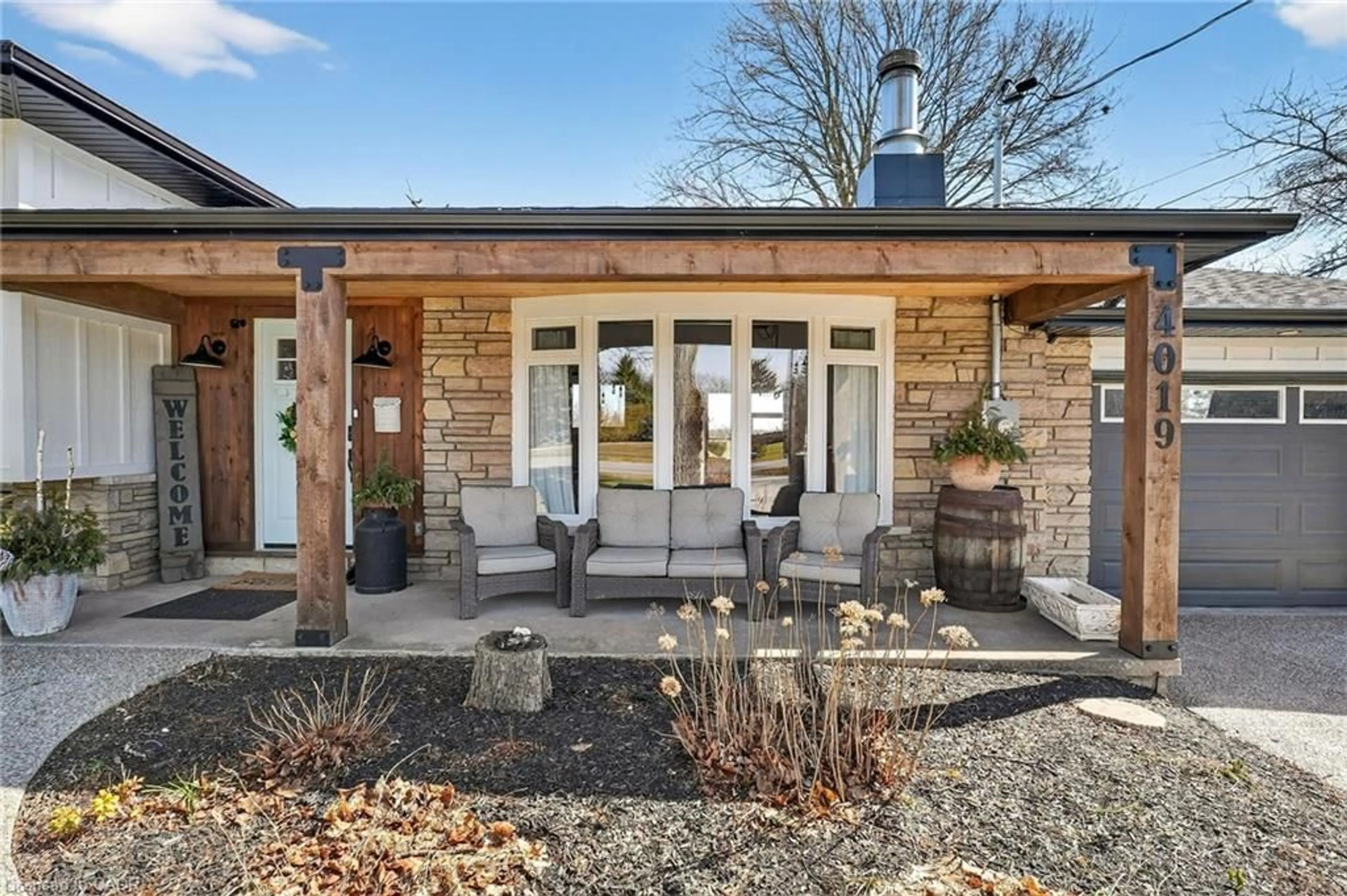 Home with brick exterior material, unknown for 4019 19th St, Jordan Station Ontario L0R 1S0