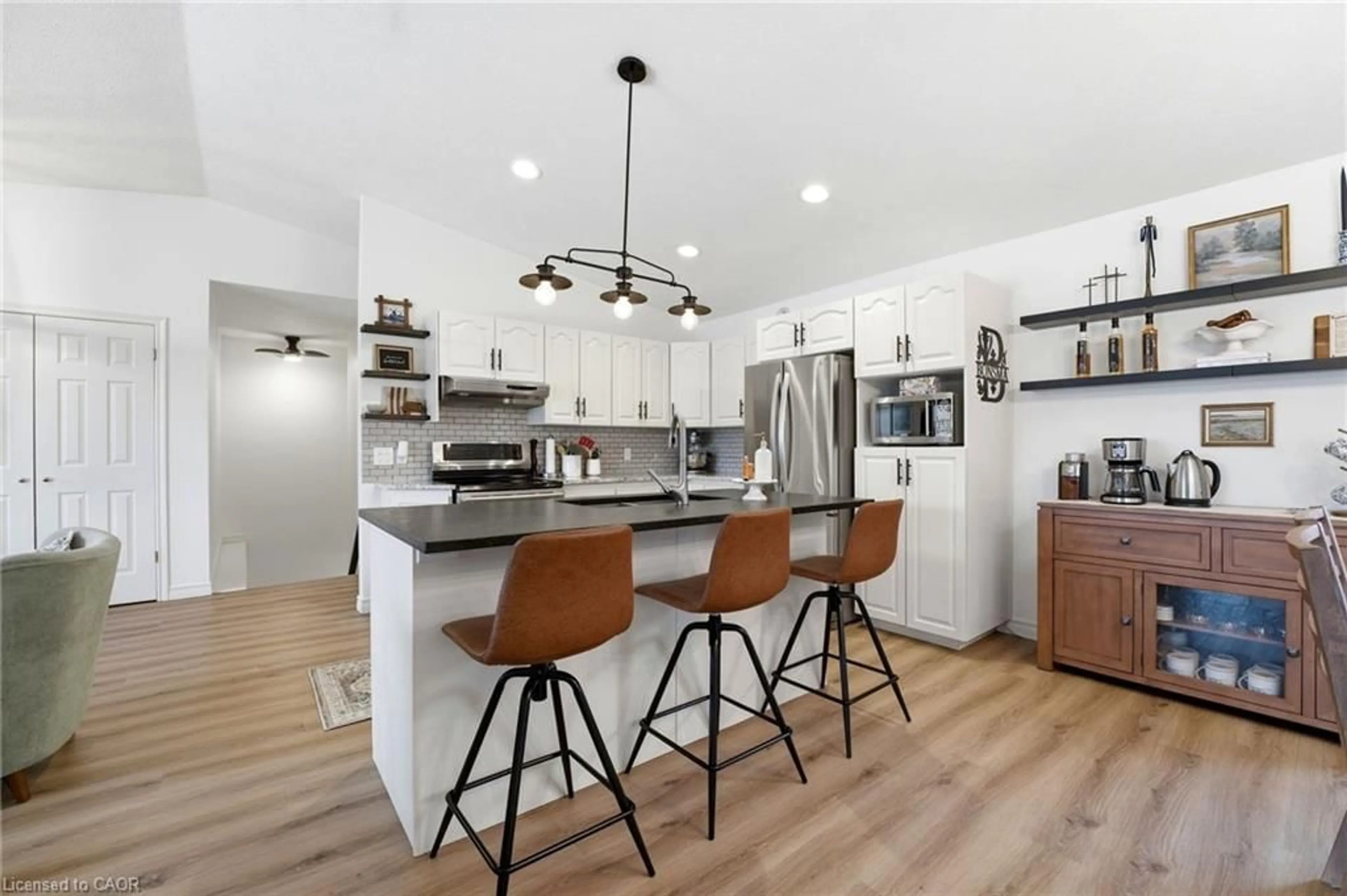 Open concept kitchen, unknown for 125 Donegan St, Listowel Ontario N4W 3V5