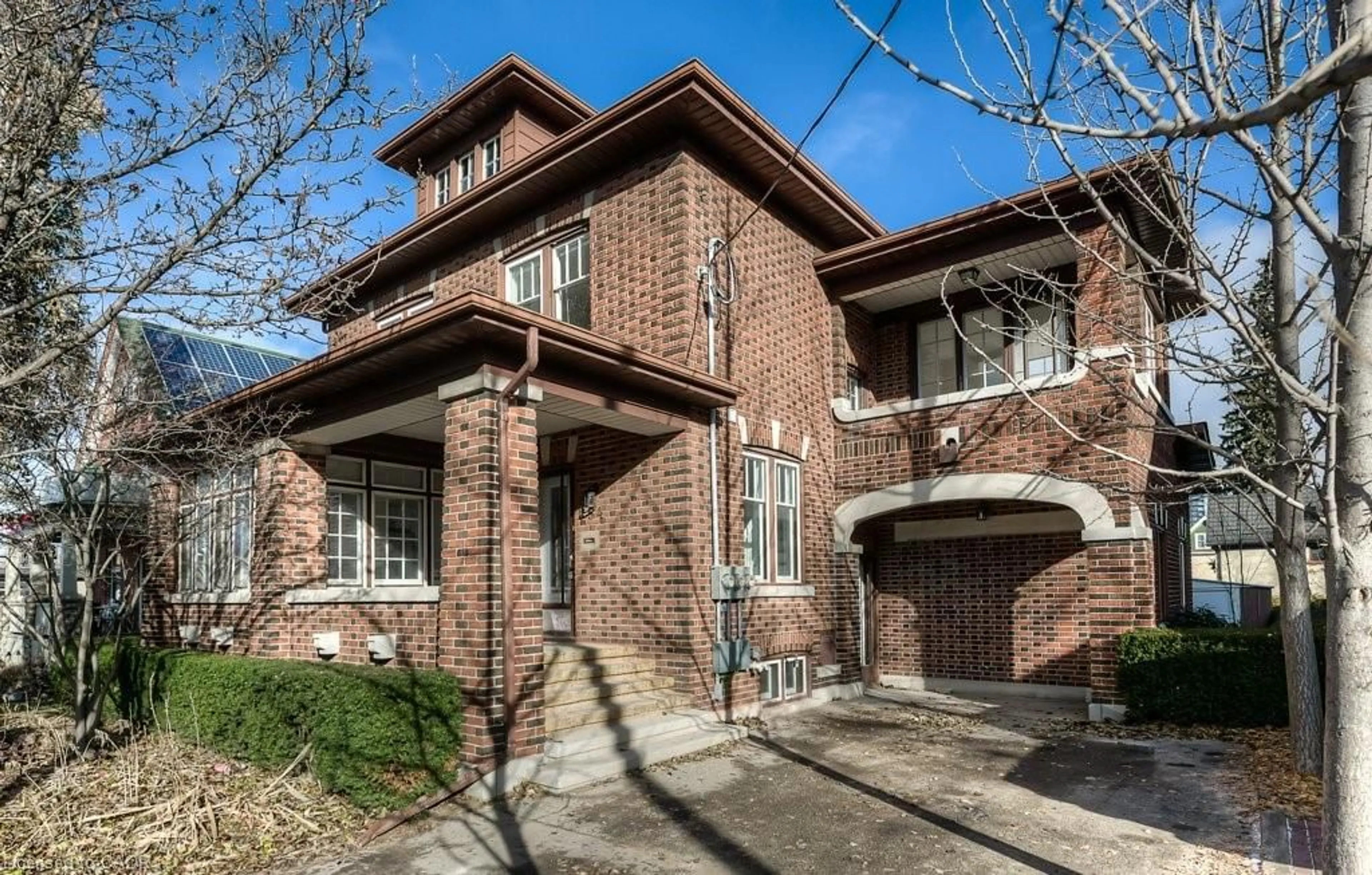 Home with brick exterior material, street for 54 Park St, Kitchener Ontario N2G 1M3