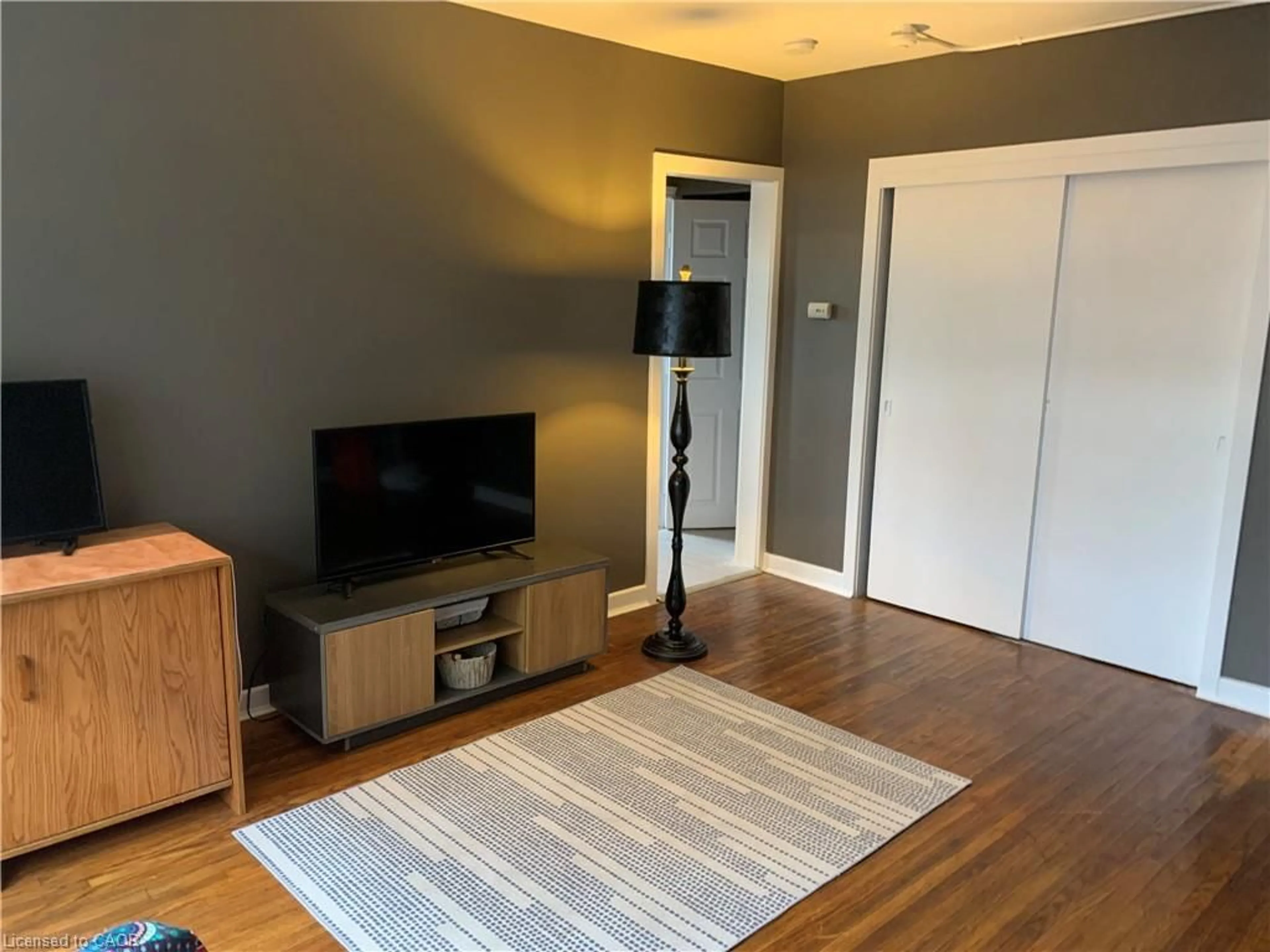 A pic of a room for 1759 King St #33, Hamilton Ontario L8K 1V6