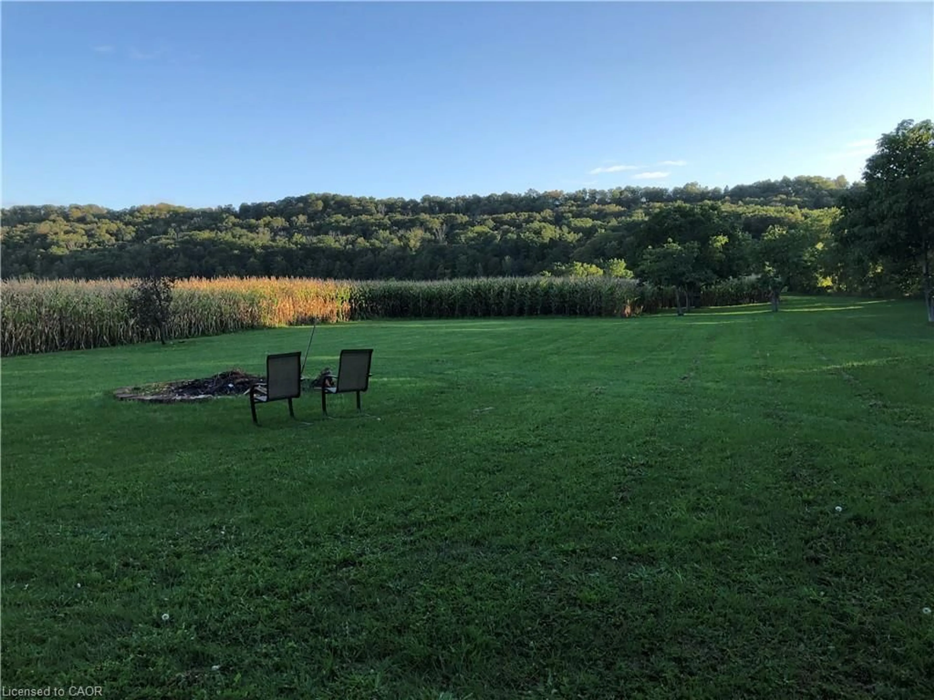 Patio, water/lake/river/ocean view for 1058 Highway No 8 Hwy, Stoney Creek Ontario L8E 5J1