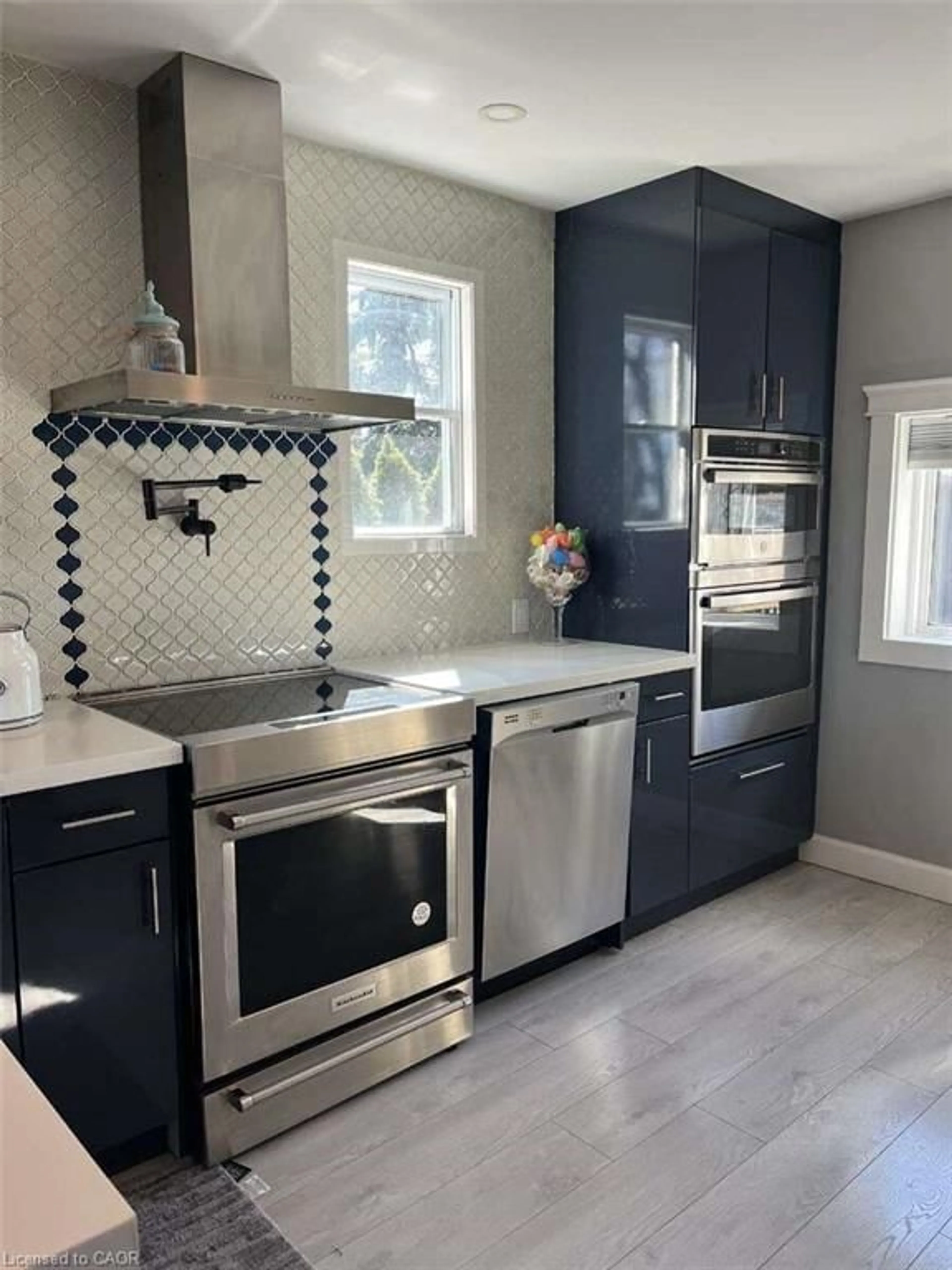 Contemporary kitchen, ceramic/tile floor for 735 Beach Blvd, Hamilton Ontario L8H 6Y5