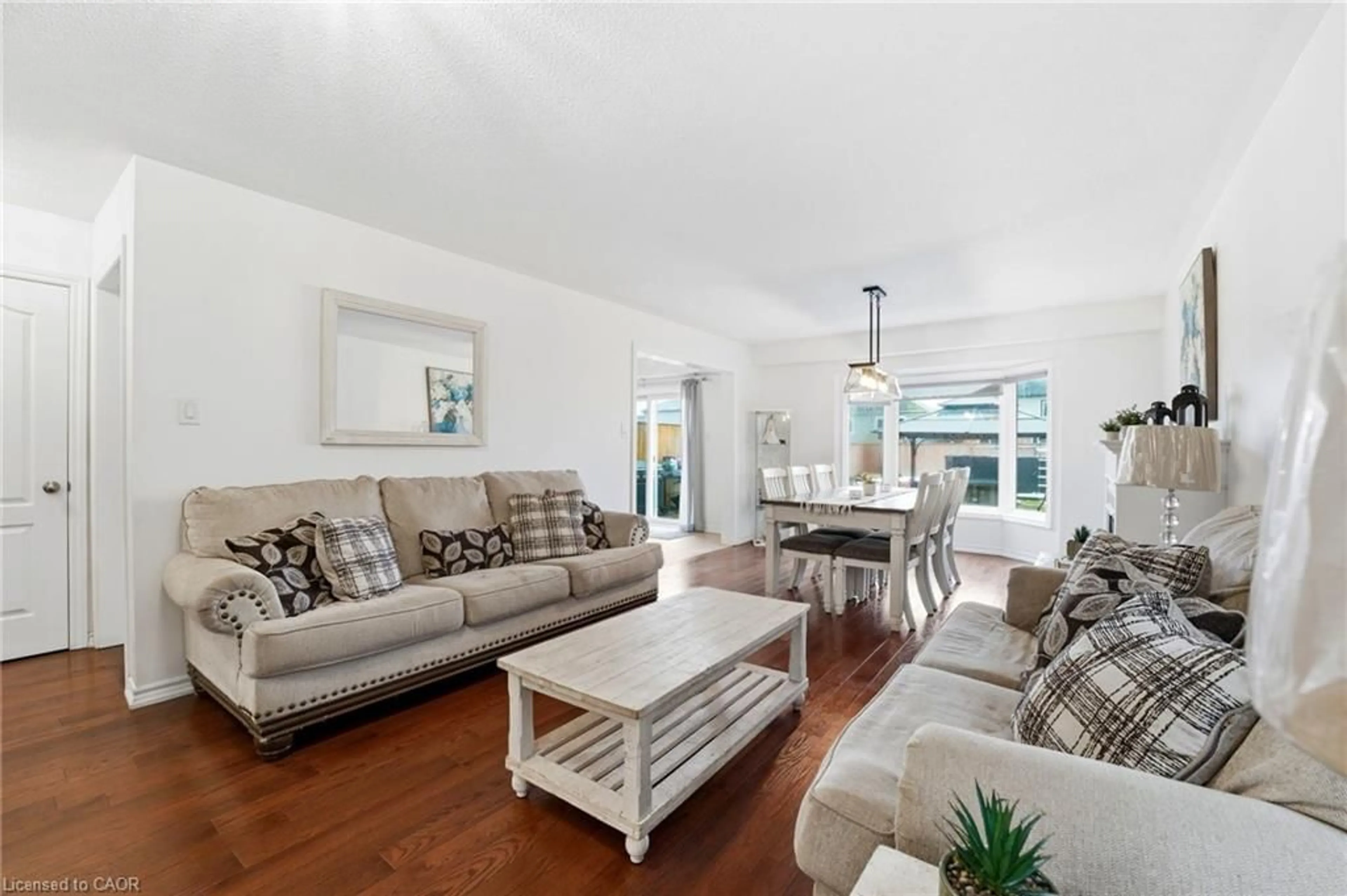 Living room with furniture, unknown for 420 Armstrong St, Listowel Ontario N4W 0E6