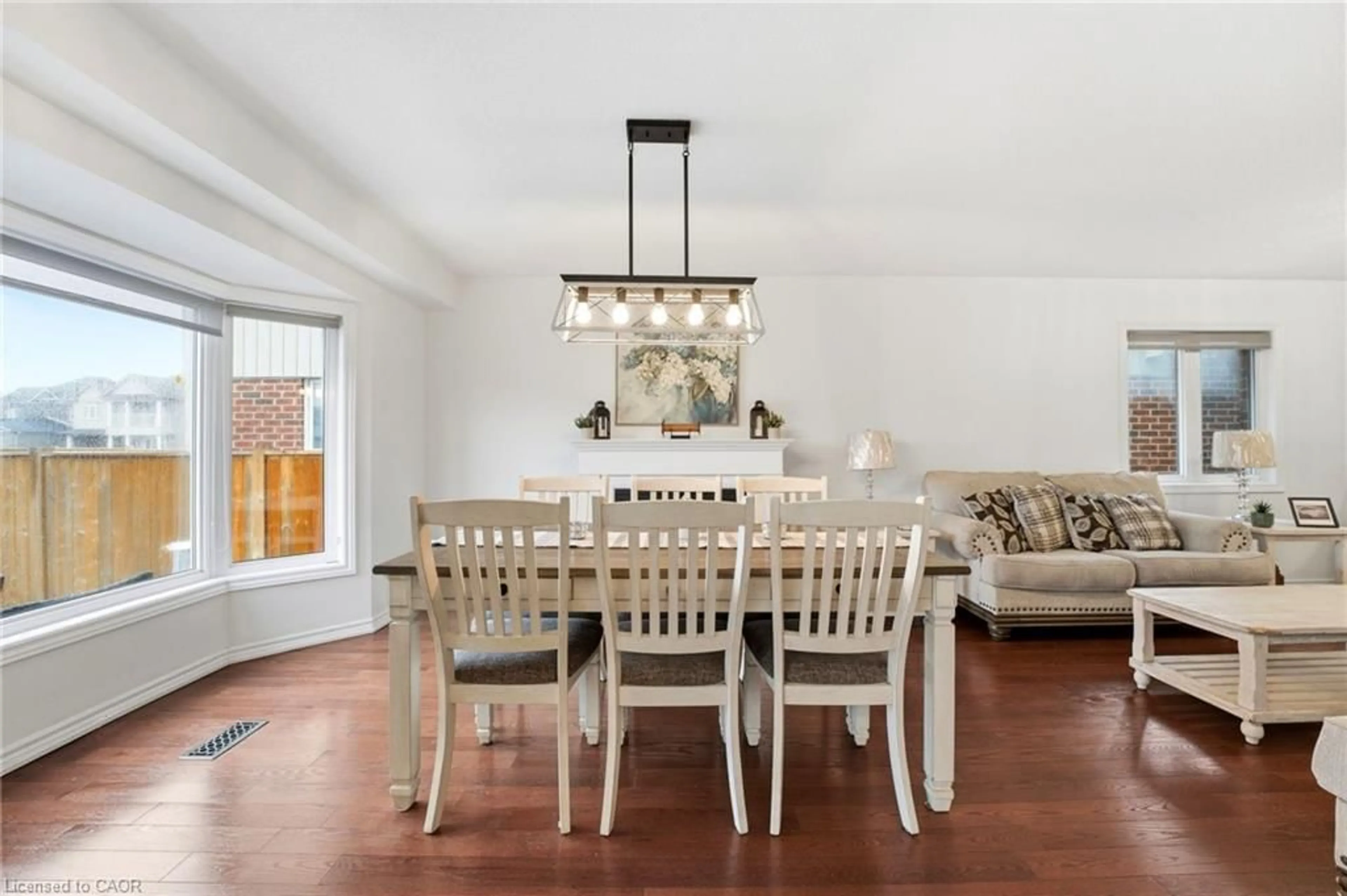 Dining room, wood/laminate floor for 420 Armstrong St, Listowel Ontario N4W 0E6