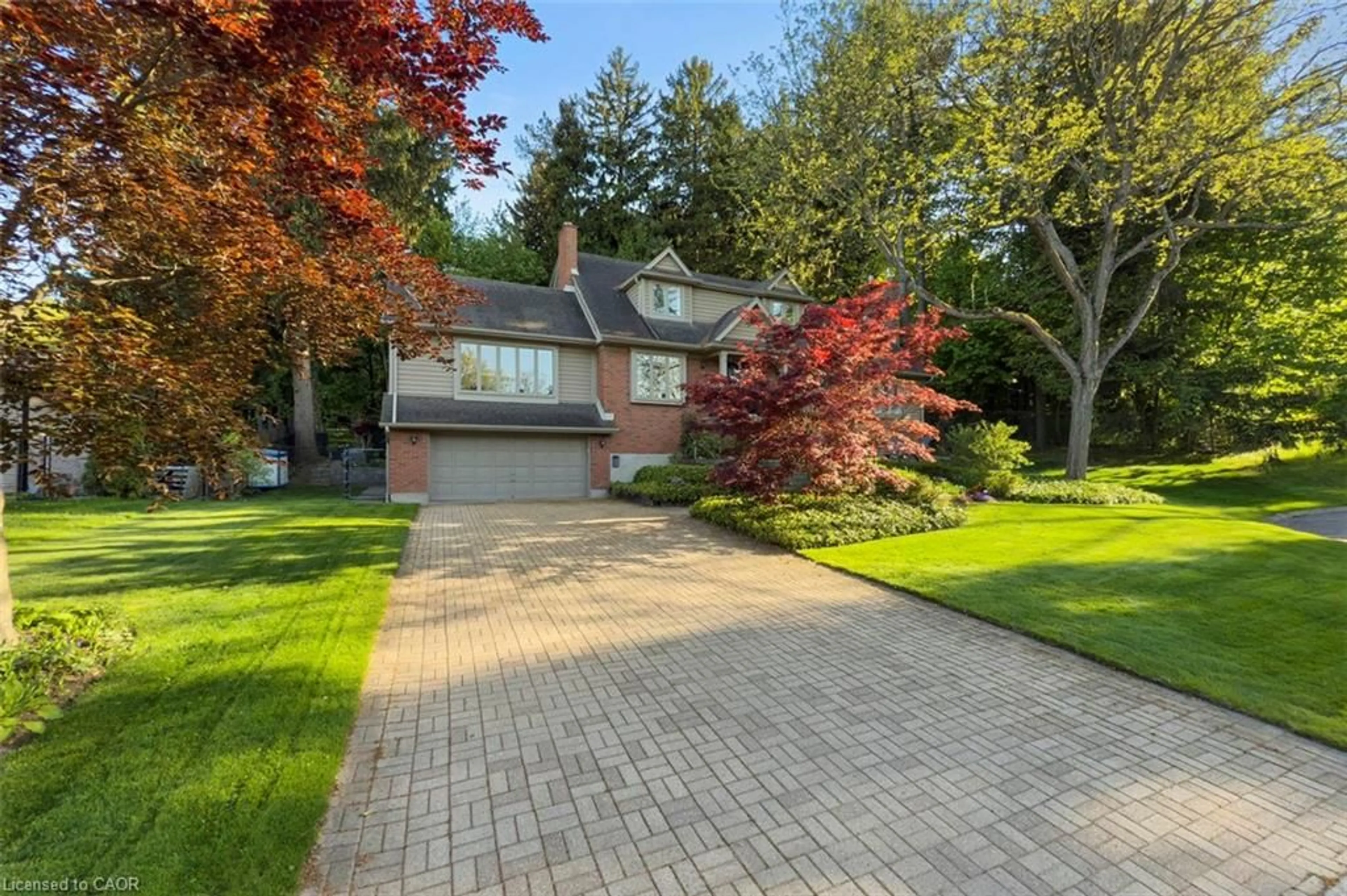 Home with brick exterior material, street for 18 Stonegate Dr, Hamilton Ontario L9G 3R7