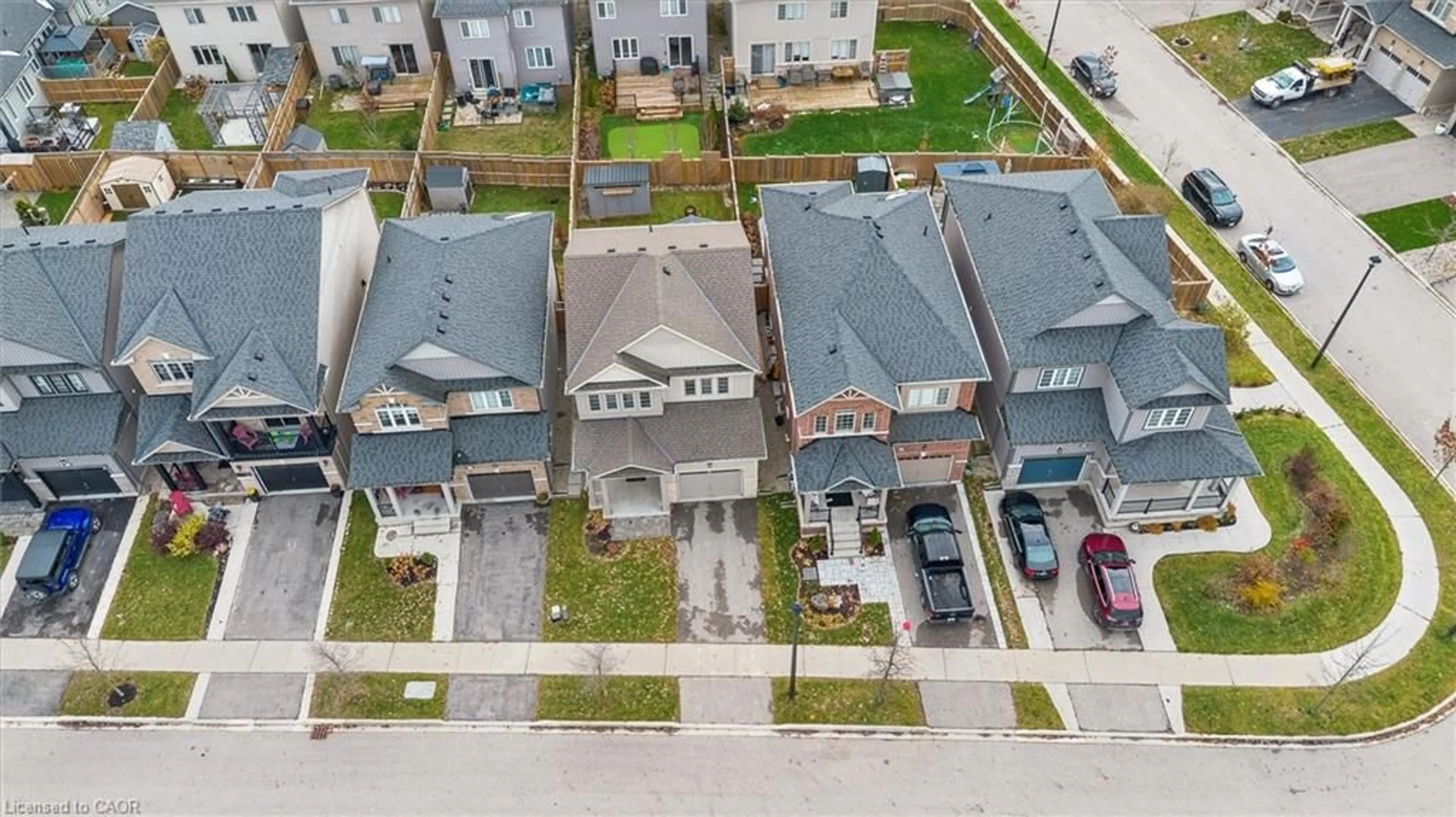A pic from outside/outdoor area/front of a property/back of a property/a pic from drone, street for 98 Kay Cres, Fergus Ontario N1M 0G2