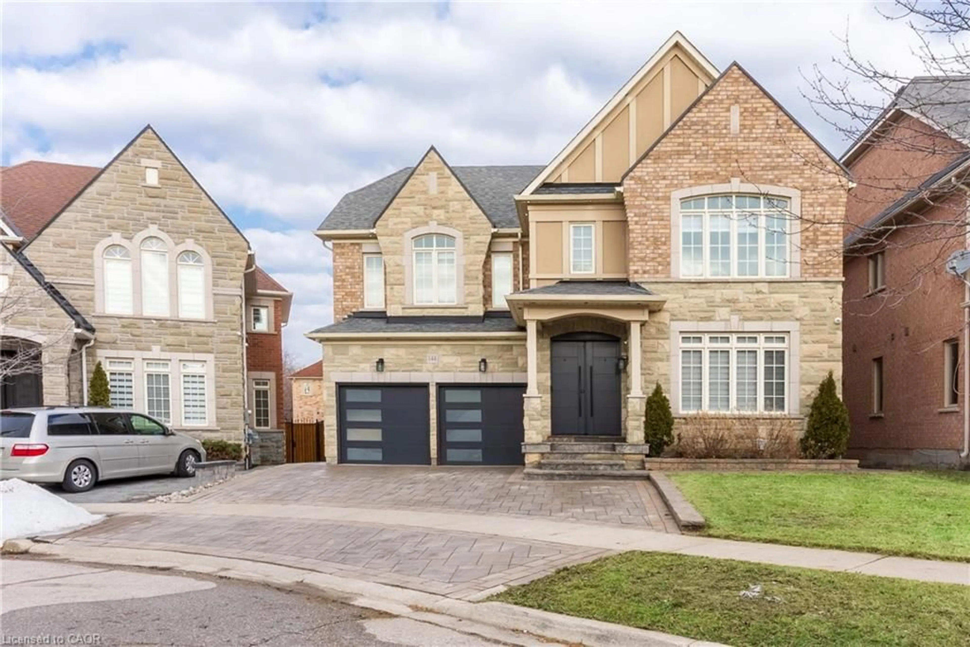 Unknown for 144 Bloomsbury Ave, Brampton Ontario L6P 2X2