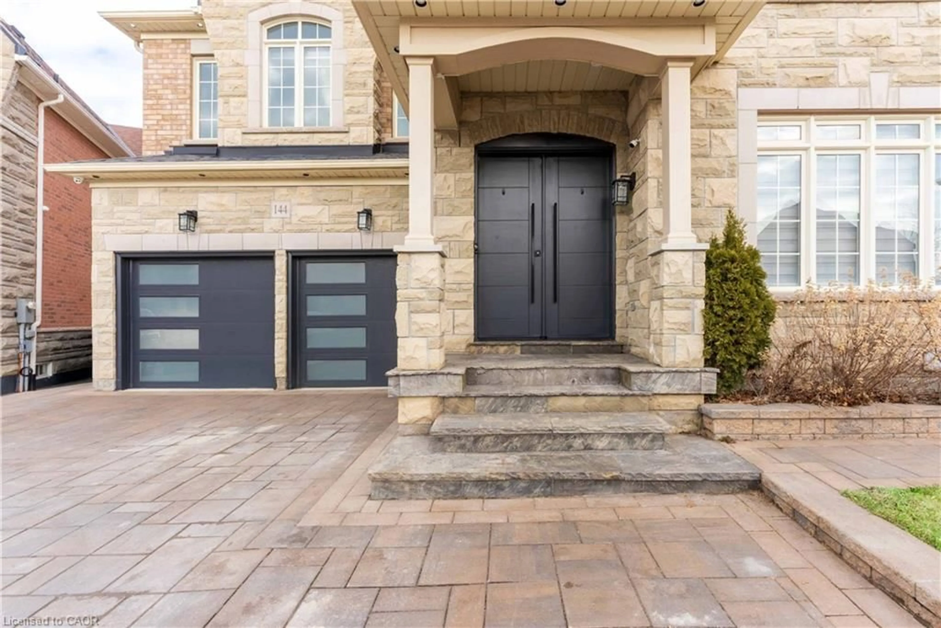 Unknown for 144 Bloomsbury Ave, Brampton Ontario L6P 2X2