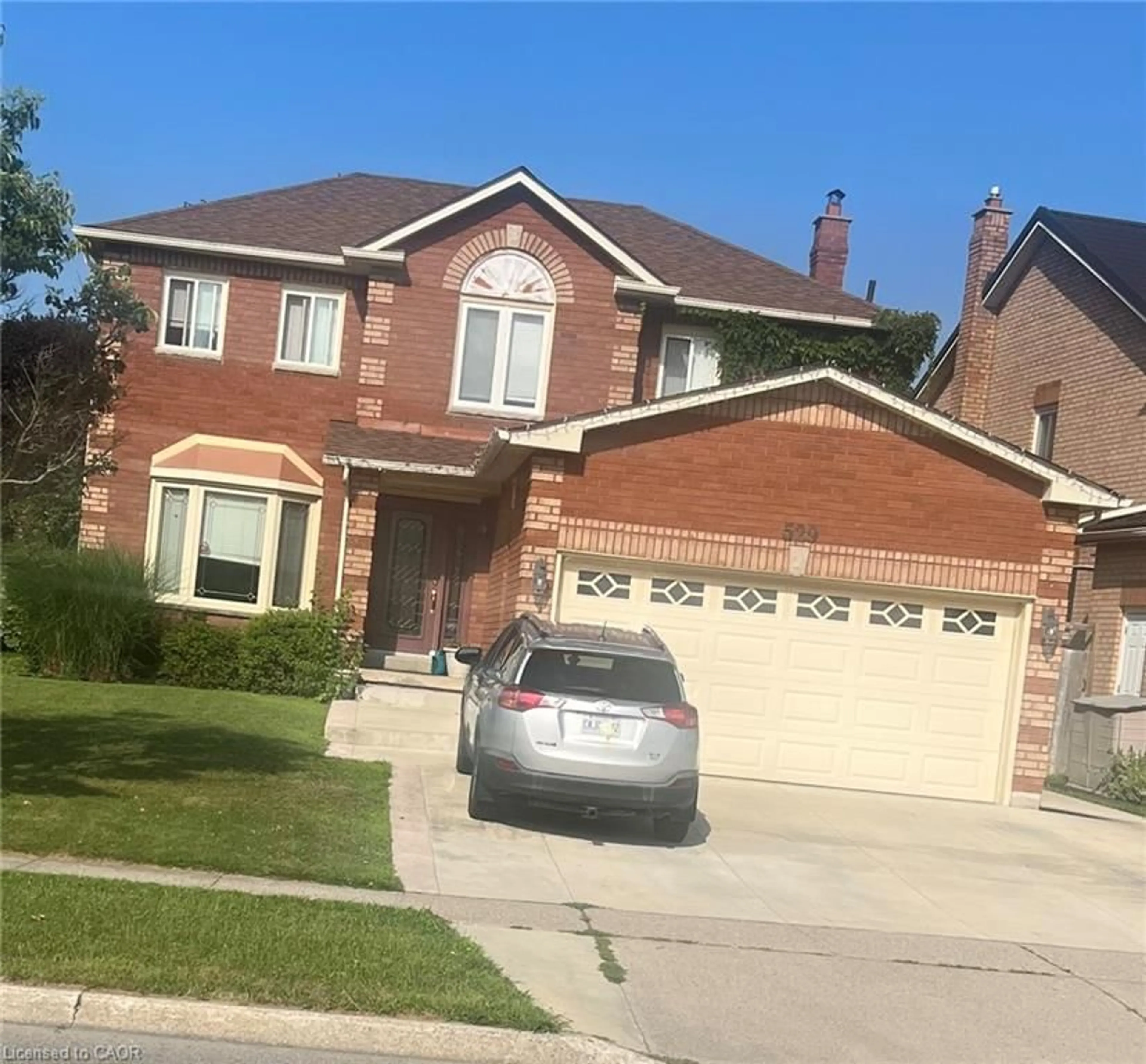 Home with brick exterior material, street for 529 Burnett Ave, Cambridge Ontario N1T 1M6