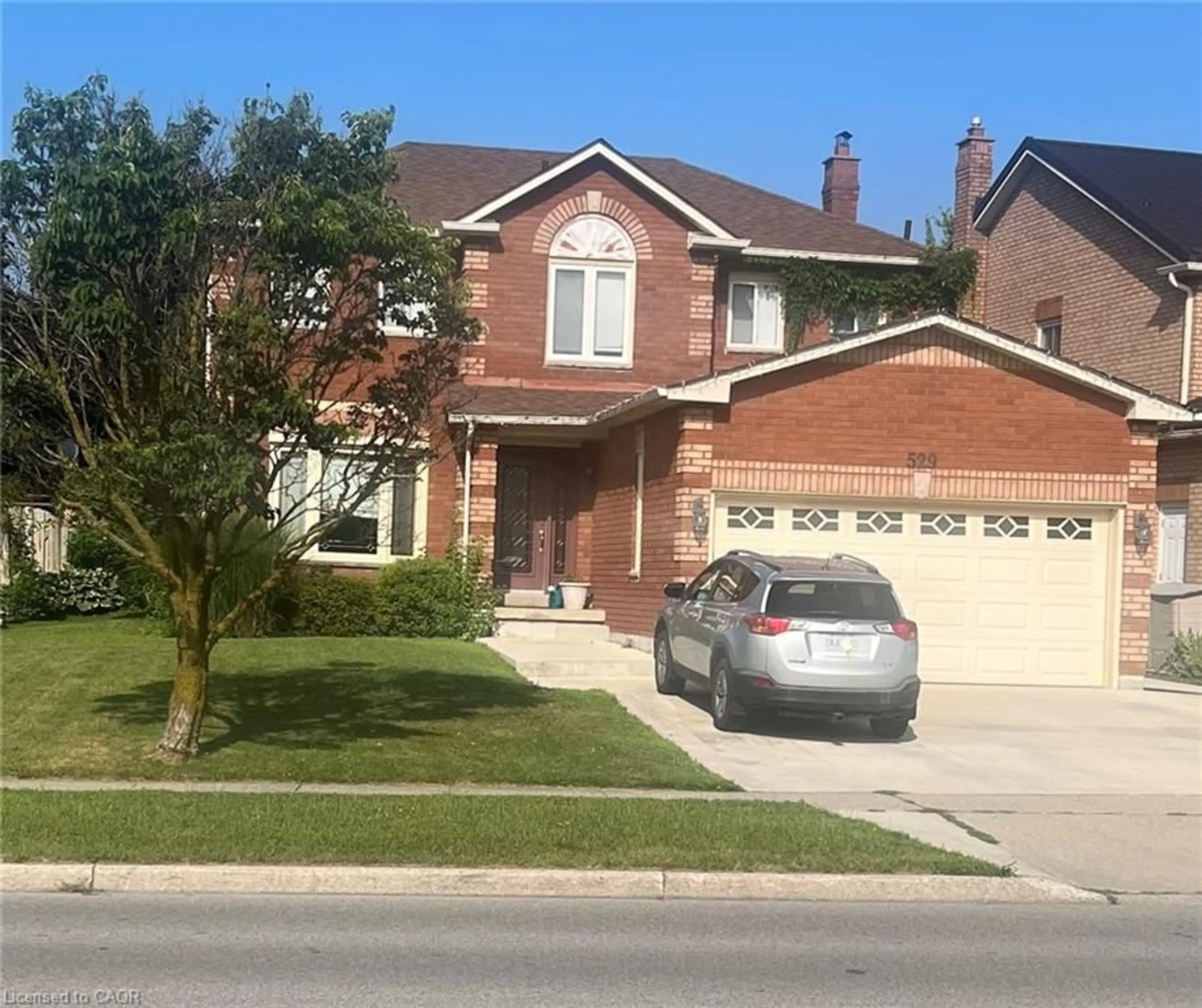 Home with brick exterior material, street for 529 Burnett Ave, Cambridge Ontario N1T 1M6