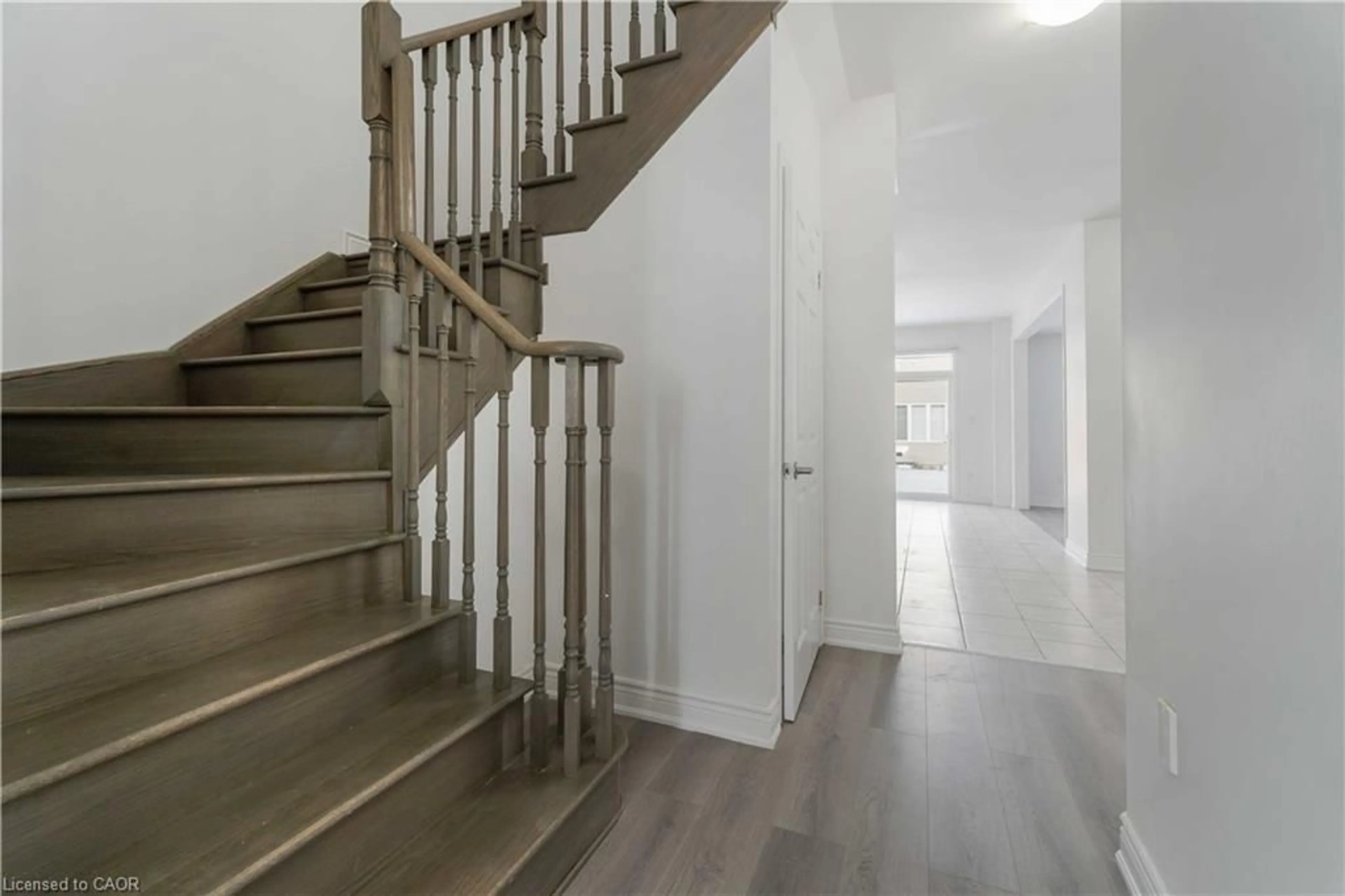 Unknown for 20 Vaughn Dr, Thorold Ontario L3B 0G8