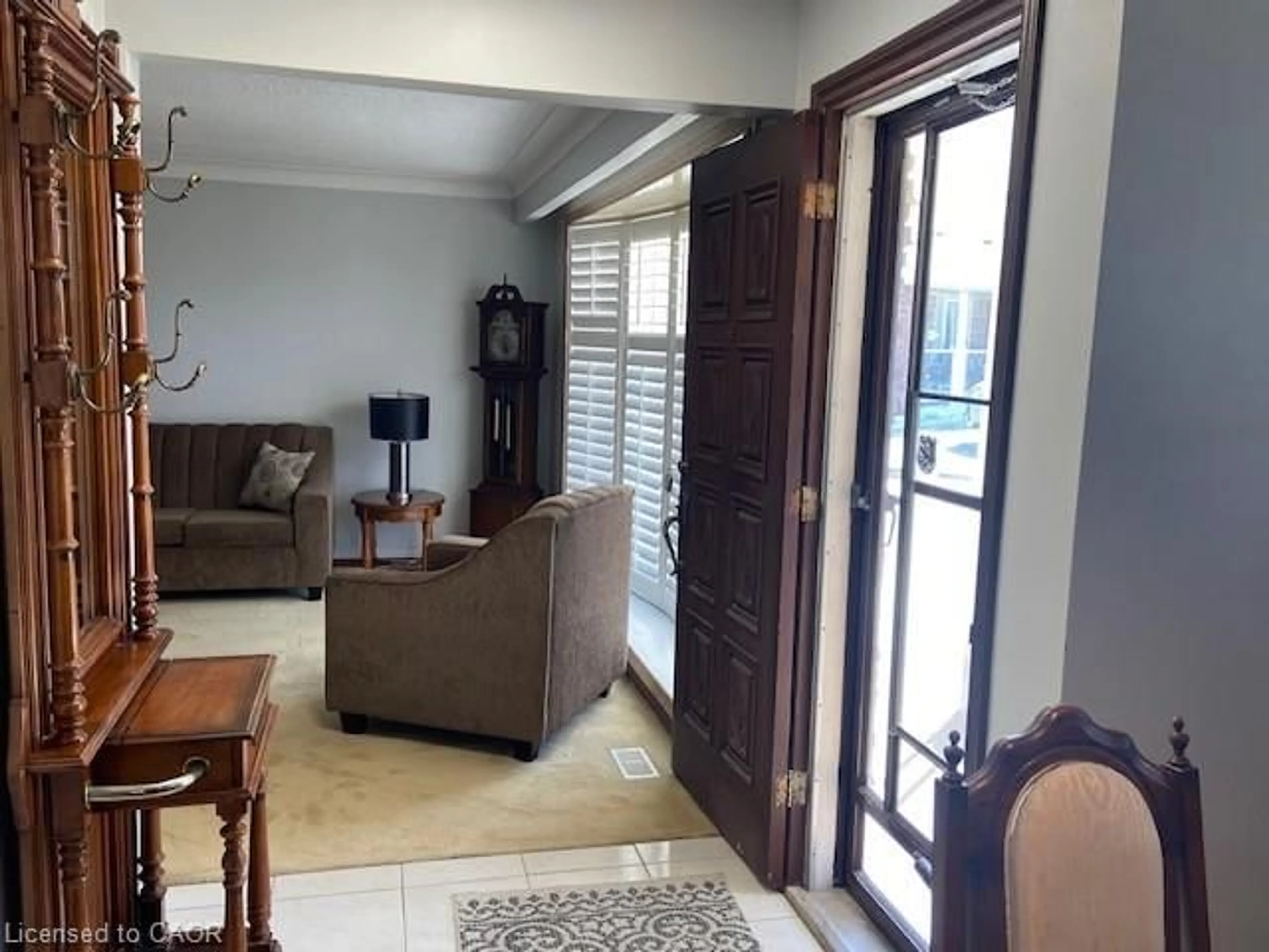 Unknown for 6 Cavalier Crt, Hamilton Ontario L8H 2S4