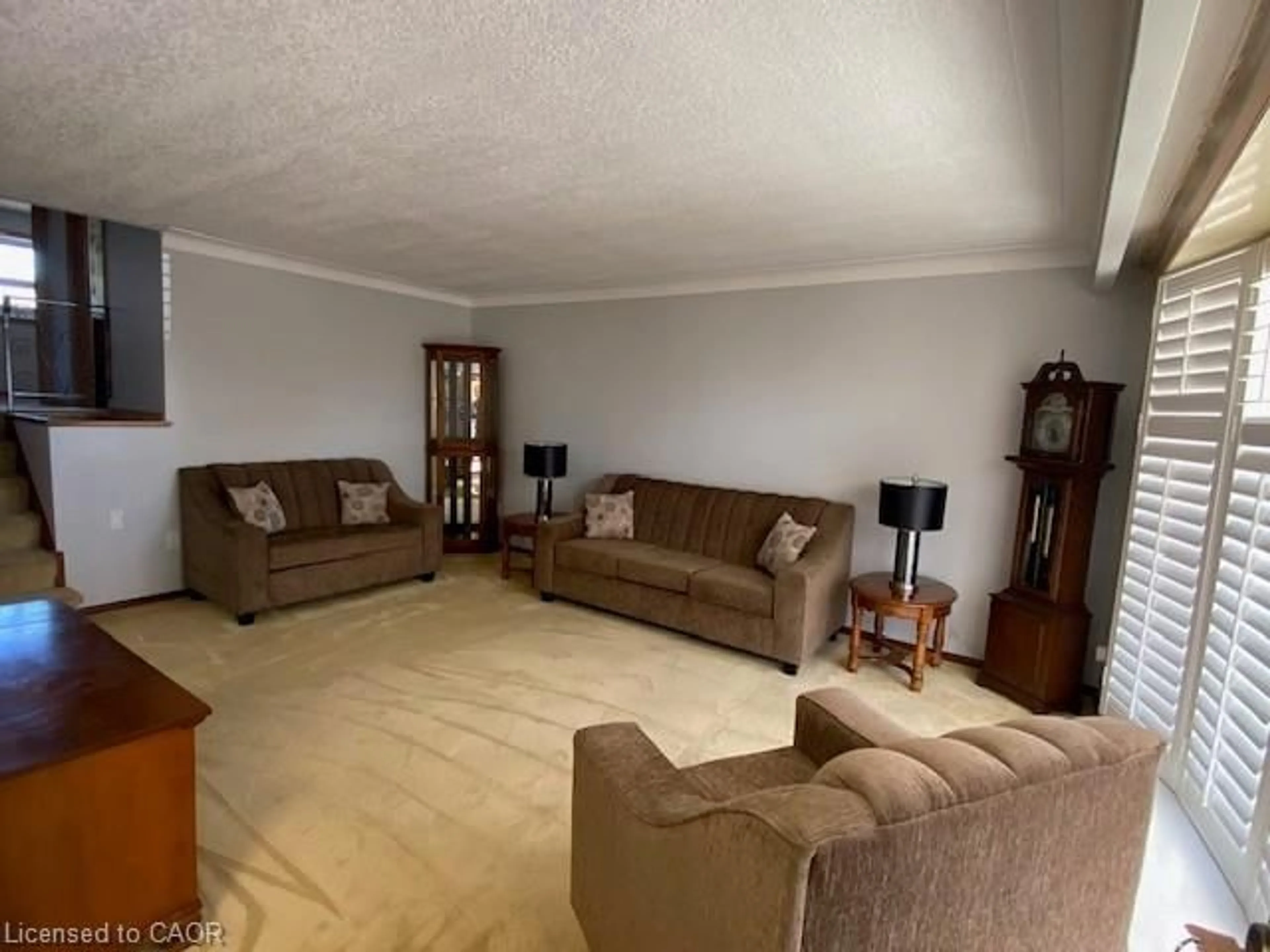 Living room with furniture, unknown for 6 Cavalier Crt, Hamilton Ontario L8H 2S4