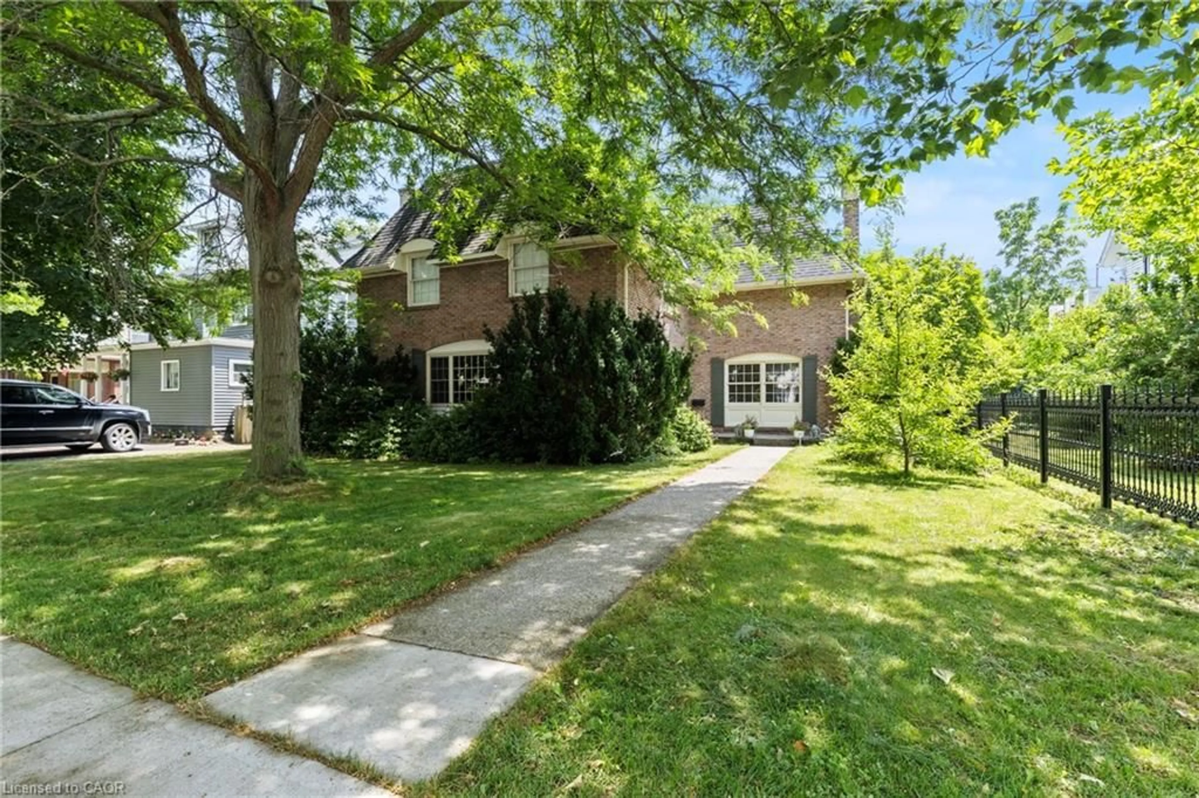 Unknown for 211 Merritt St, Welland Ontario L3C 4T8