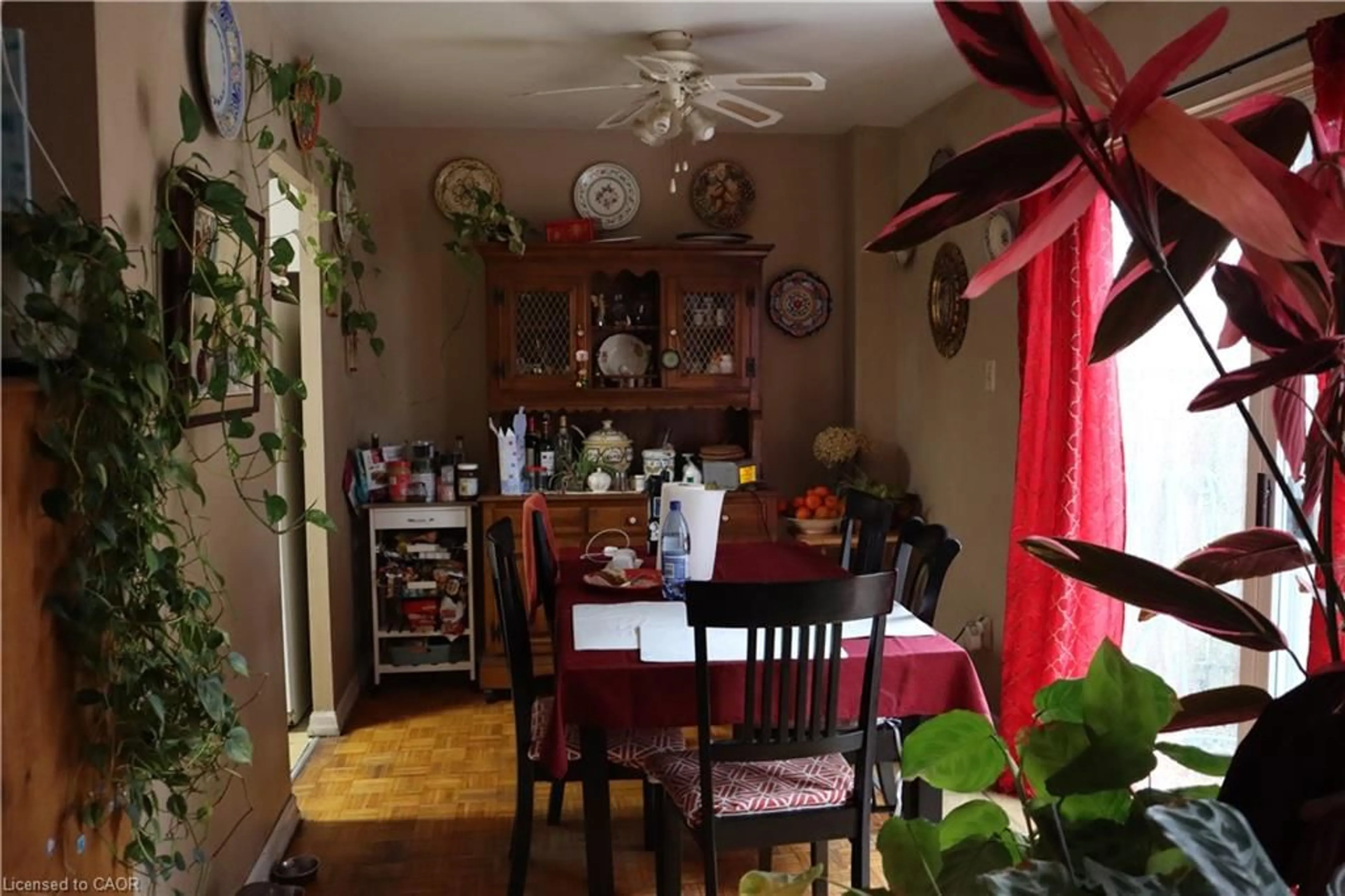 Dining room, unknown for 17 Old Pine Trail #156, St. Catharines Ontario L2M 6P9
