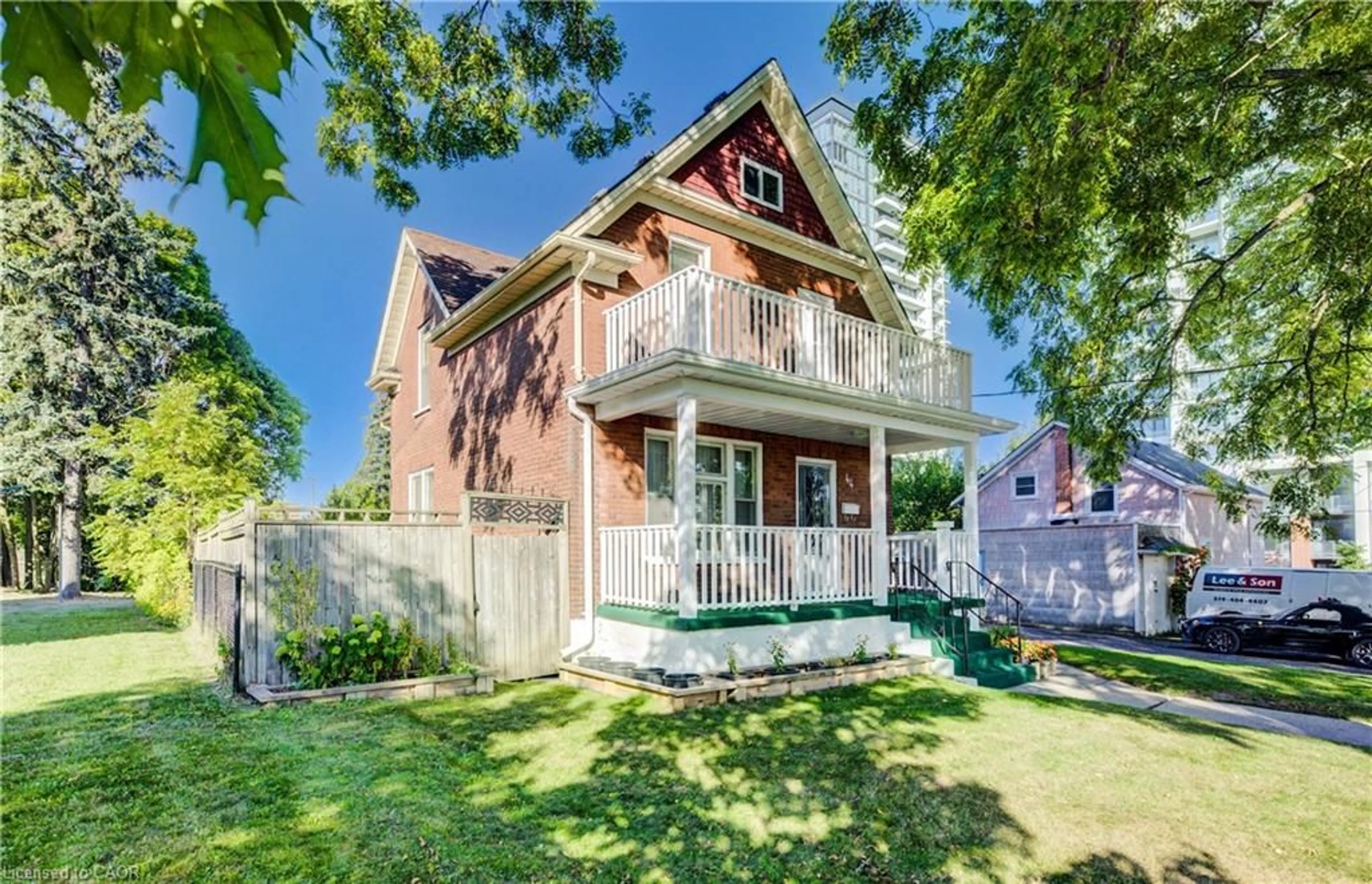 Home with brick exterior material, street for 44 Walter St, Kitchener Ontario N2G 1S1