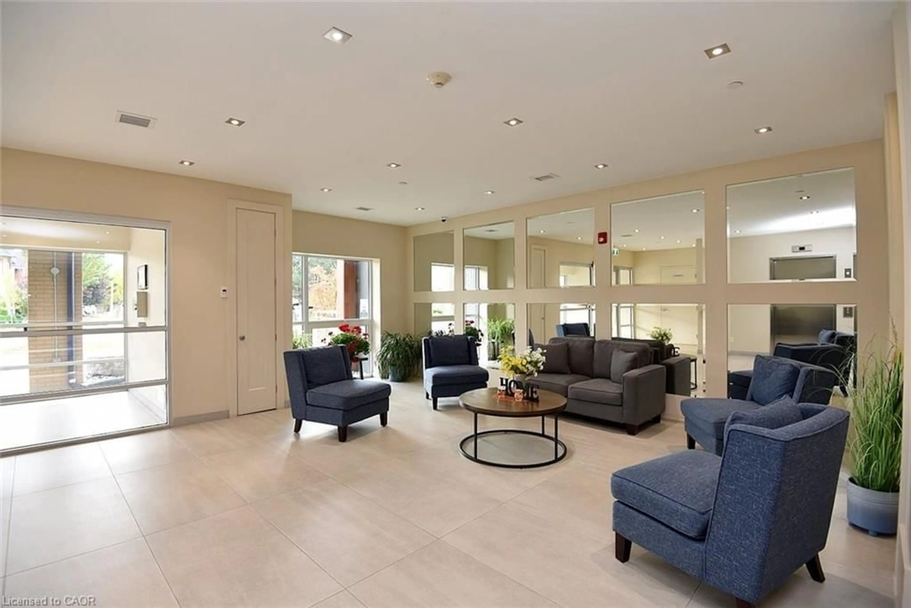 Lobby for 4040 Upper Middle Rd #105, Burlington Ontario L7M 0H2