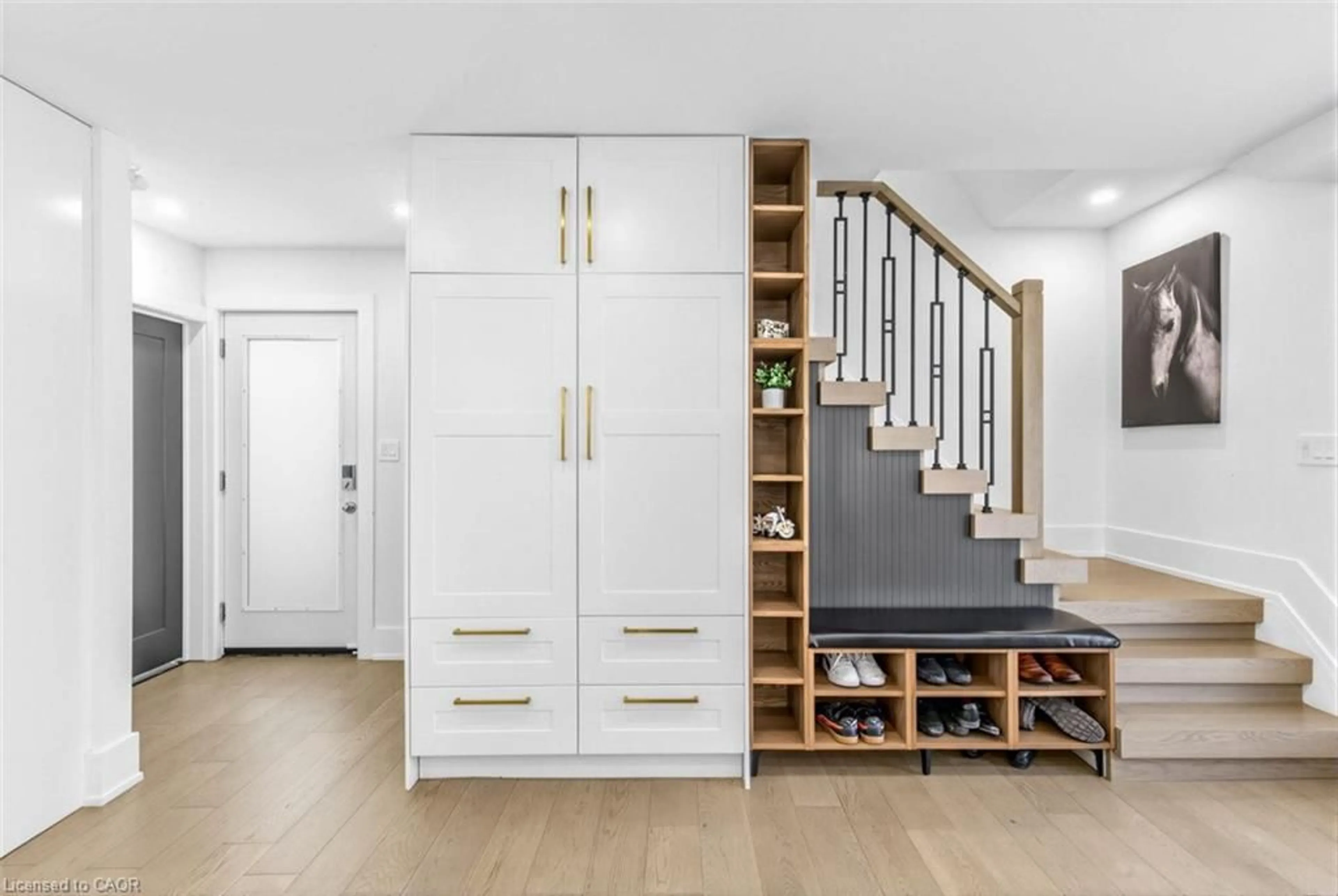 Indoor entryway for 83 Shendale Dr, Etobicoke Ontario M9W 2B6